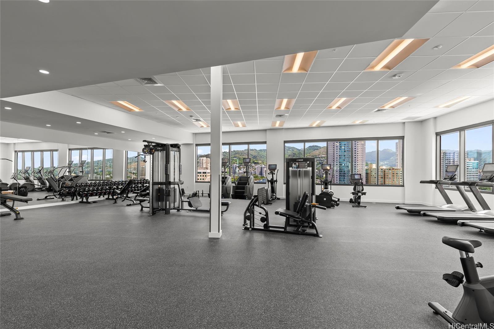 1515 Liona Street Honolulu - Rental - photo 18 of 24