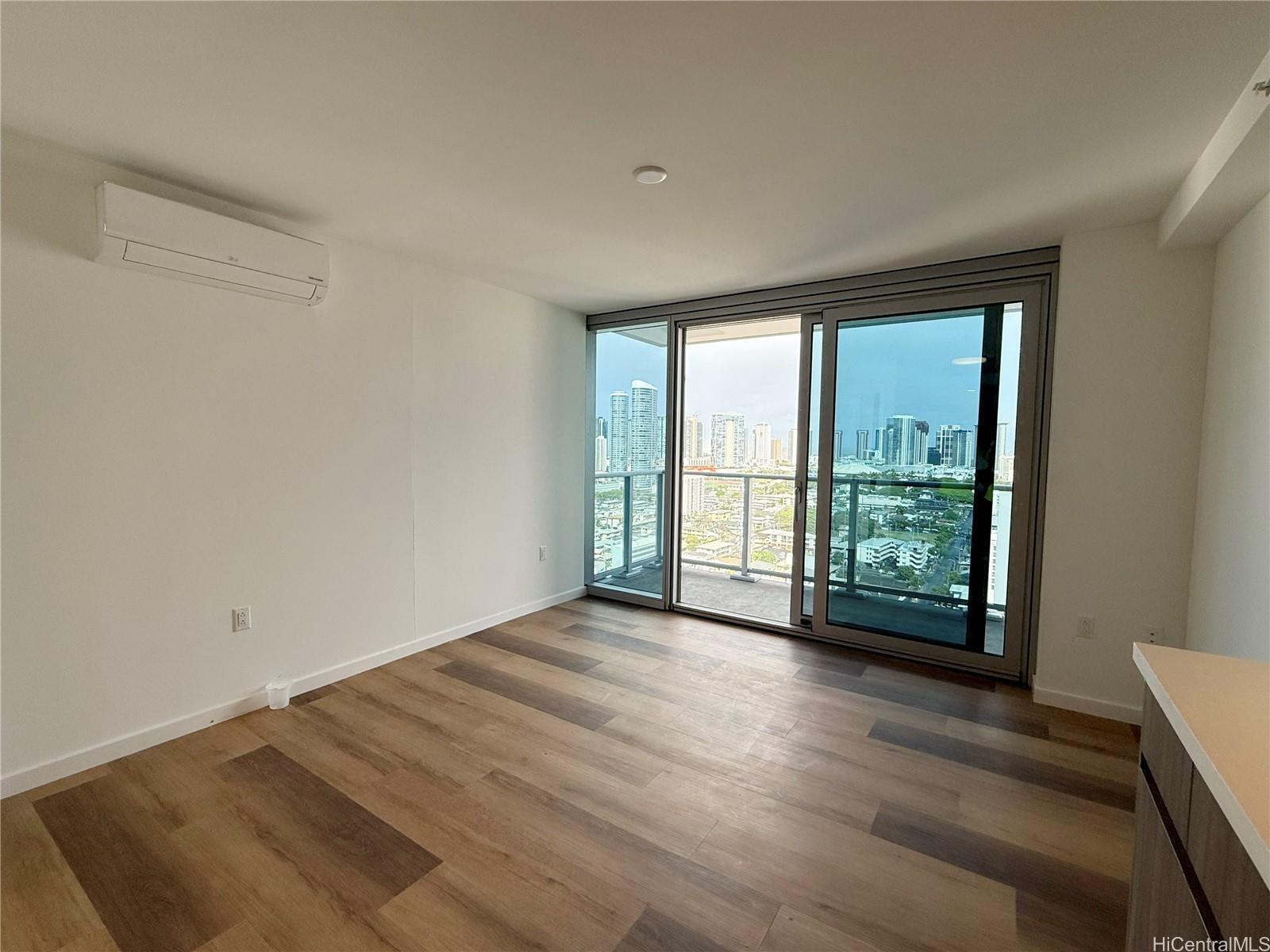 1515 Liona Street Honolulu - Rental - photo 4 of 20