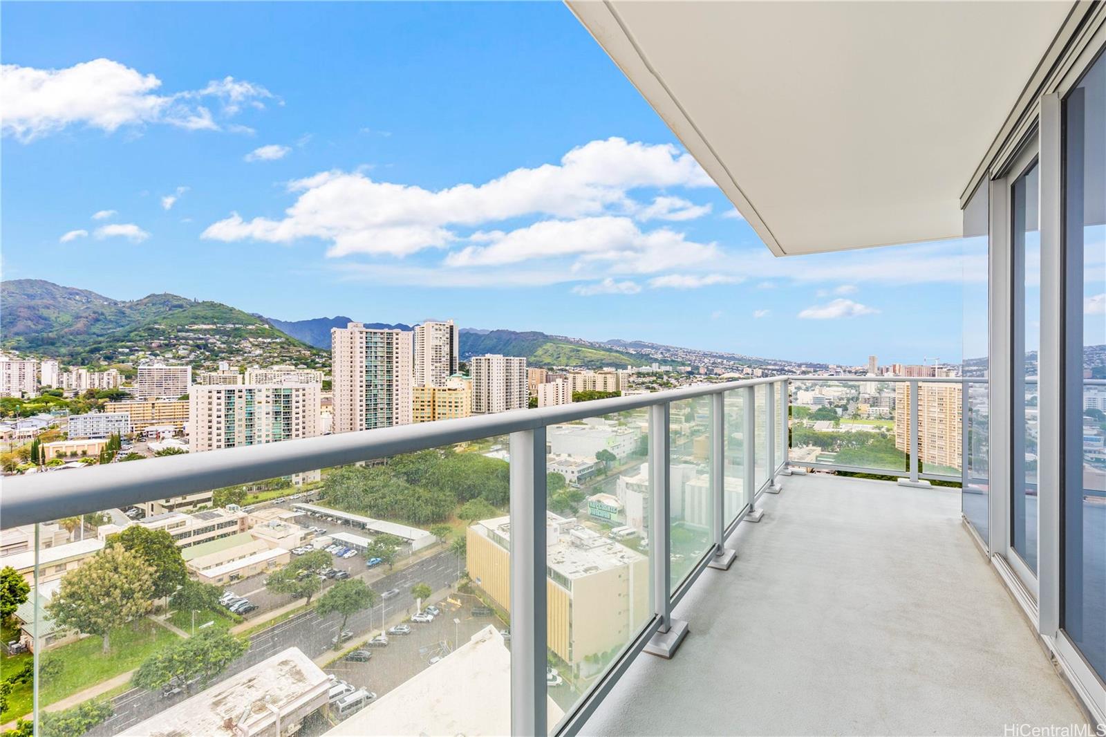 The Park on Keeaumoku condo # 2211, Honolulu, Hawaii - photo 16 of 25