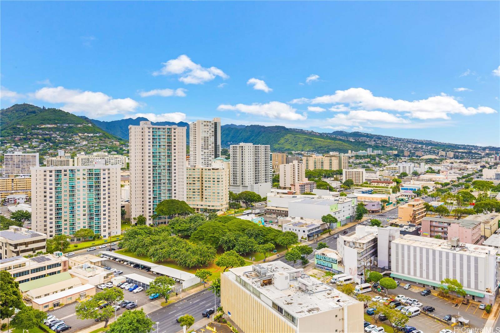 The Park on Keeaumoku condo # 2211, Honolulu, Hawaii - photo 17 of 25