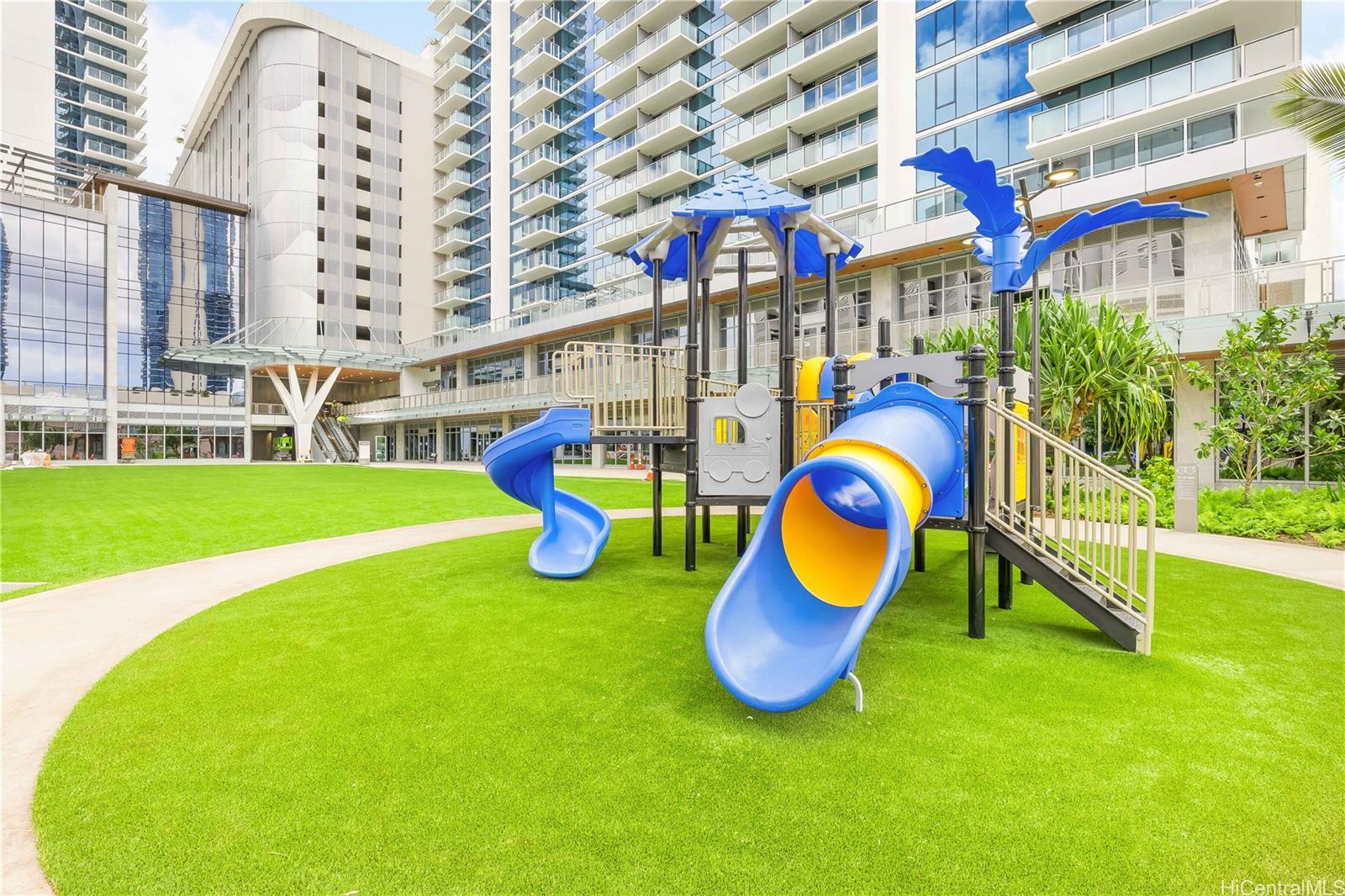 The Park on Keeaumoku condo # 2211, Honolulu, Hawaii - photo 24 of 25