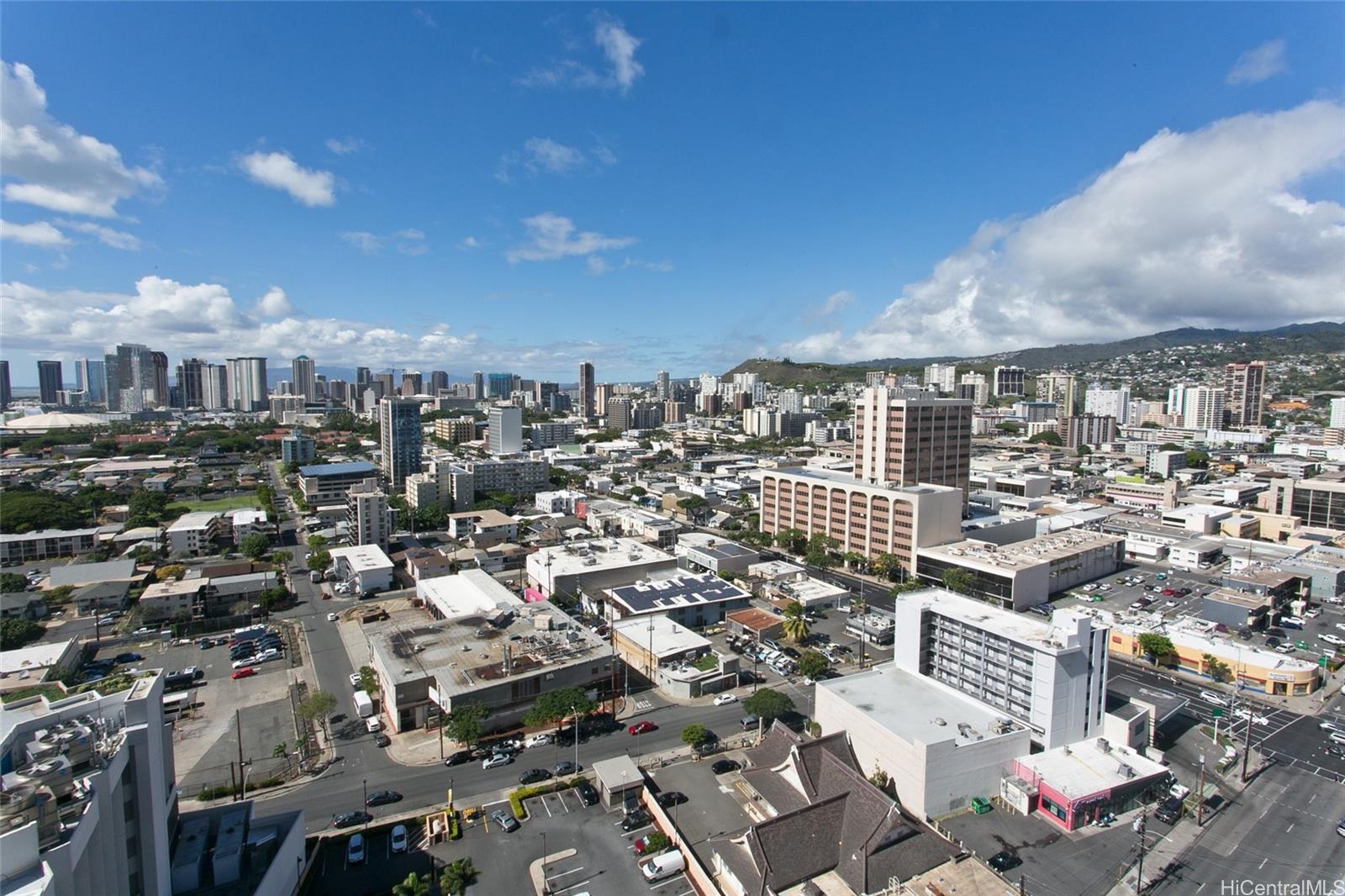 1515 Liona Street Honolulu - Rental - photo 16 of 25