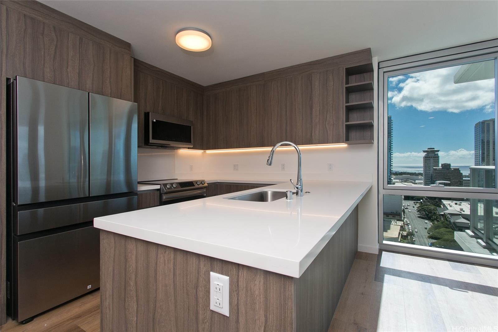 1515 Liona Street Honolulu - Rental - photo 6 of 25