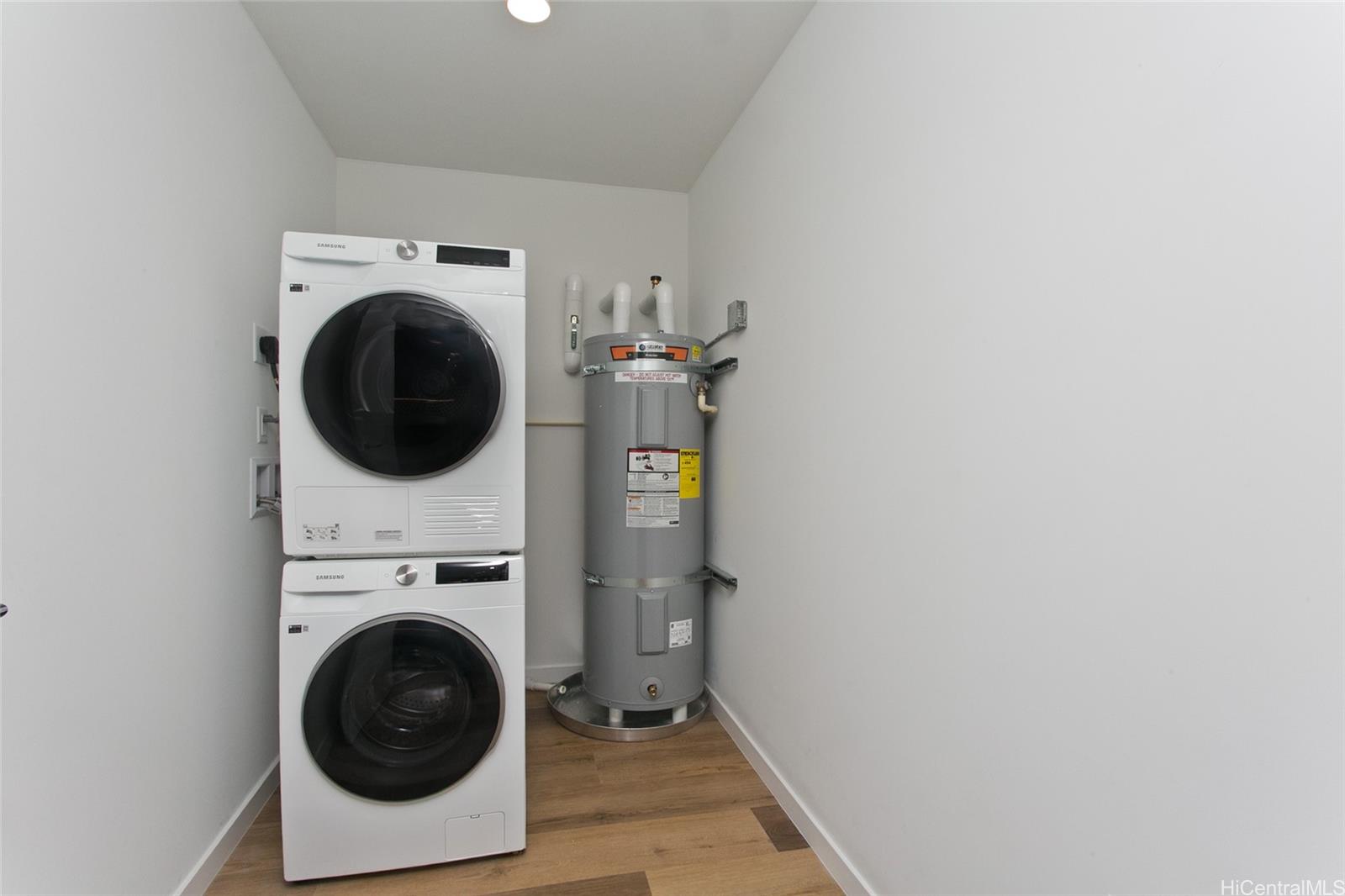 1515 Liona Street Honolulu - Rental - photo 8 of 25