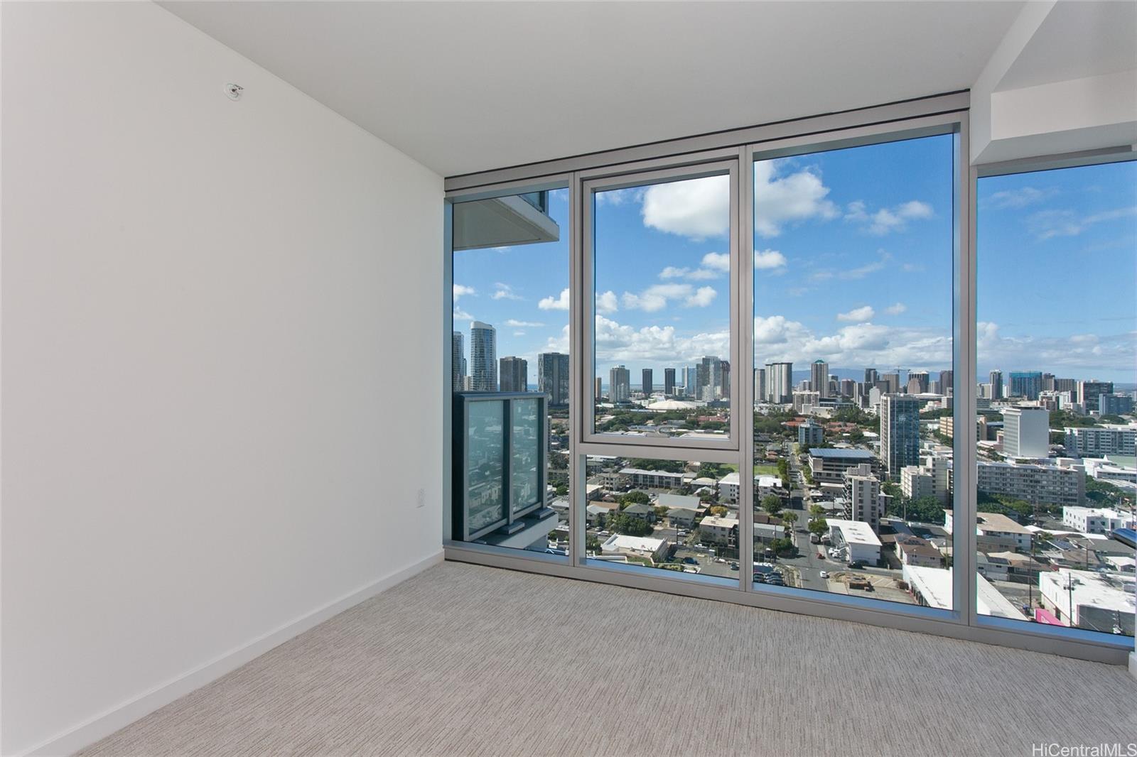 1515 Liona Street Honolulu - Rental - photo 10 of 25