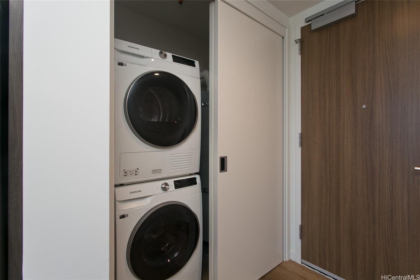 The Park on Keeaumoku condo # 2308, Honolulu, Hawaii - photo 5 of 19