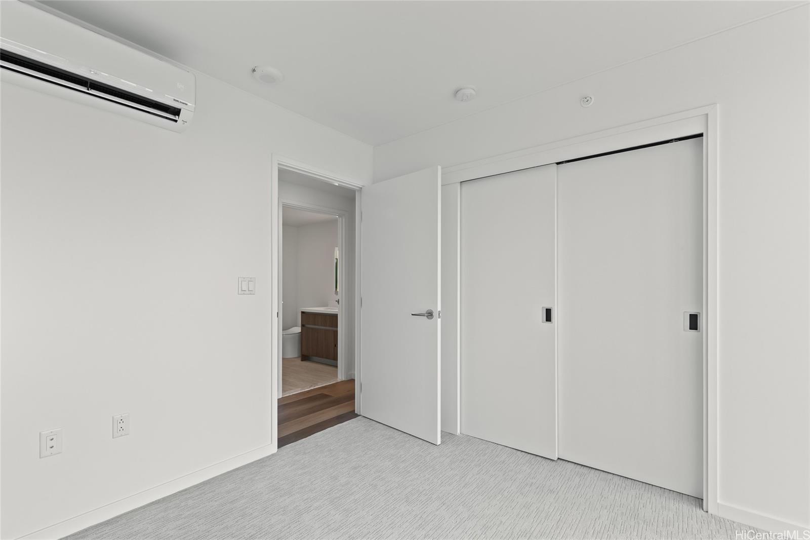 The Park on Keeaumoku condo # 2312, Honolulu, Hawaii - photo 12 of 25