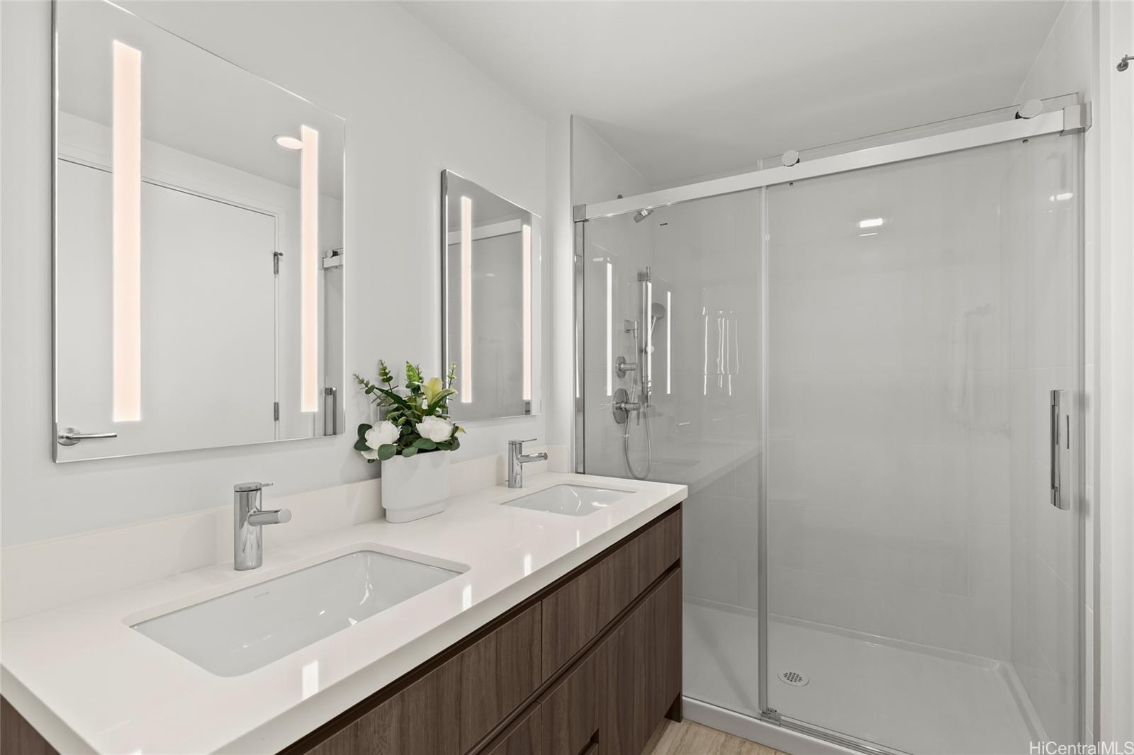 The Park on Keeaumoku condo # 2312, Honolulu, Hawaii - photo 10 of 25