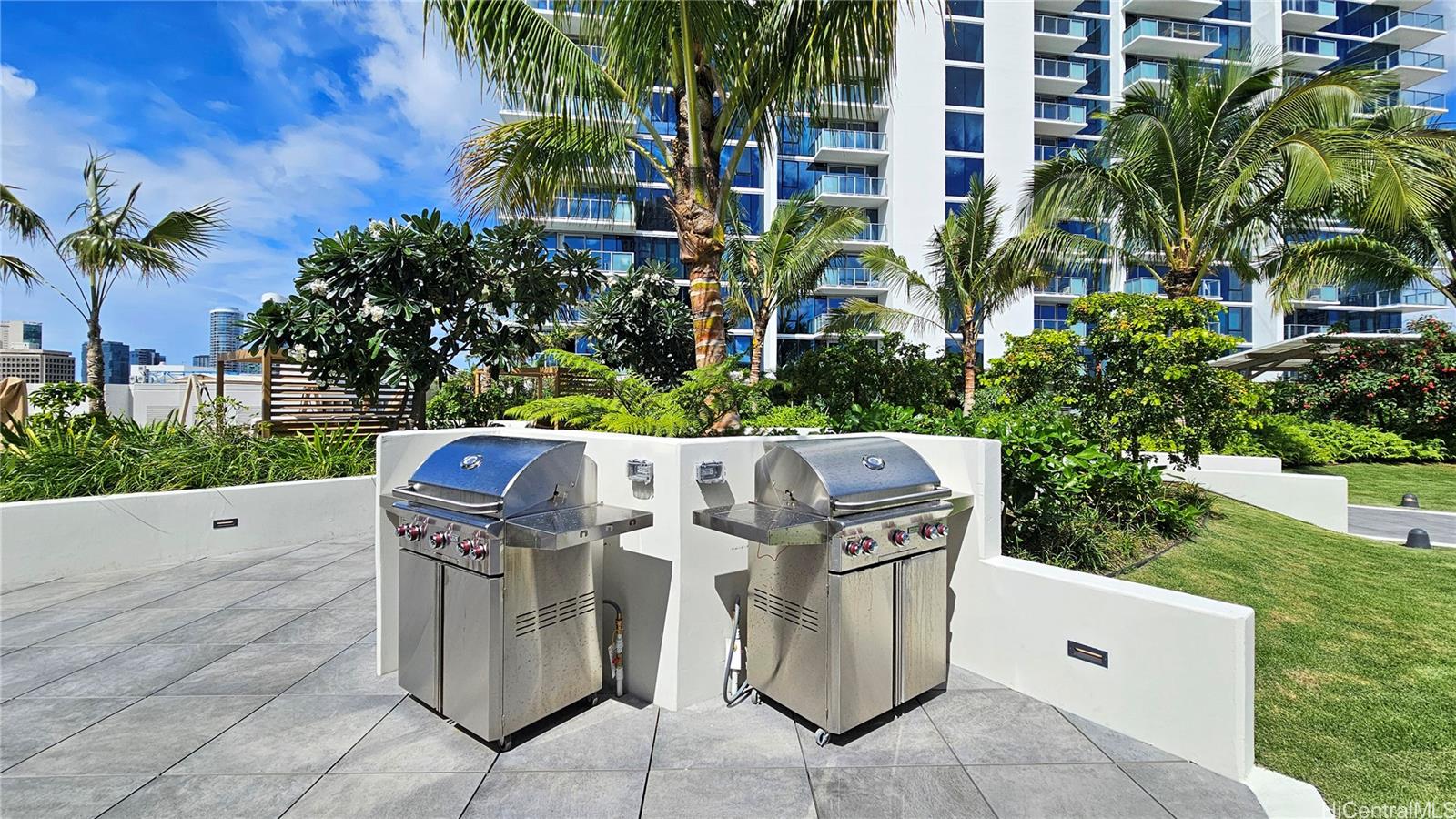 The Park on Keeaumoku condo # 2603, Honolulu, Hawaii - photo 22 of 25