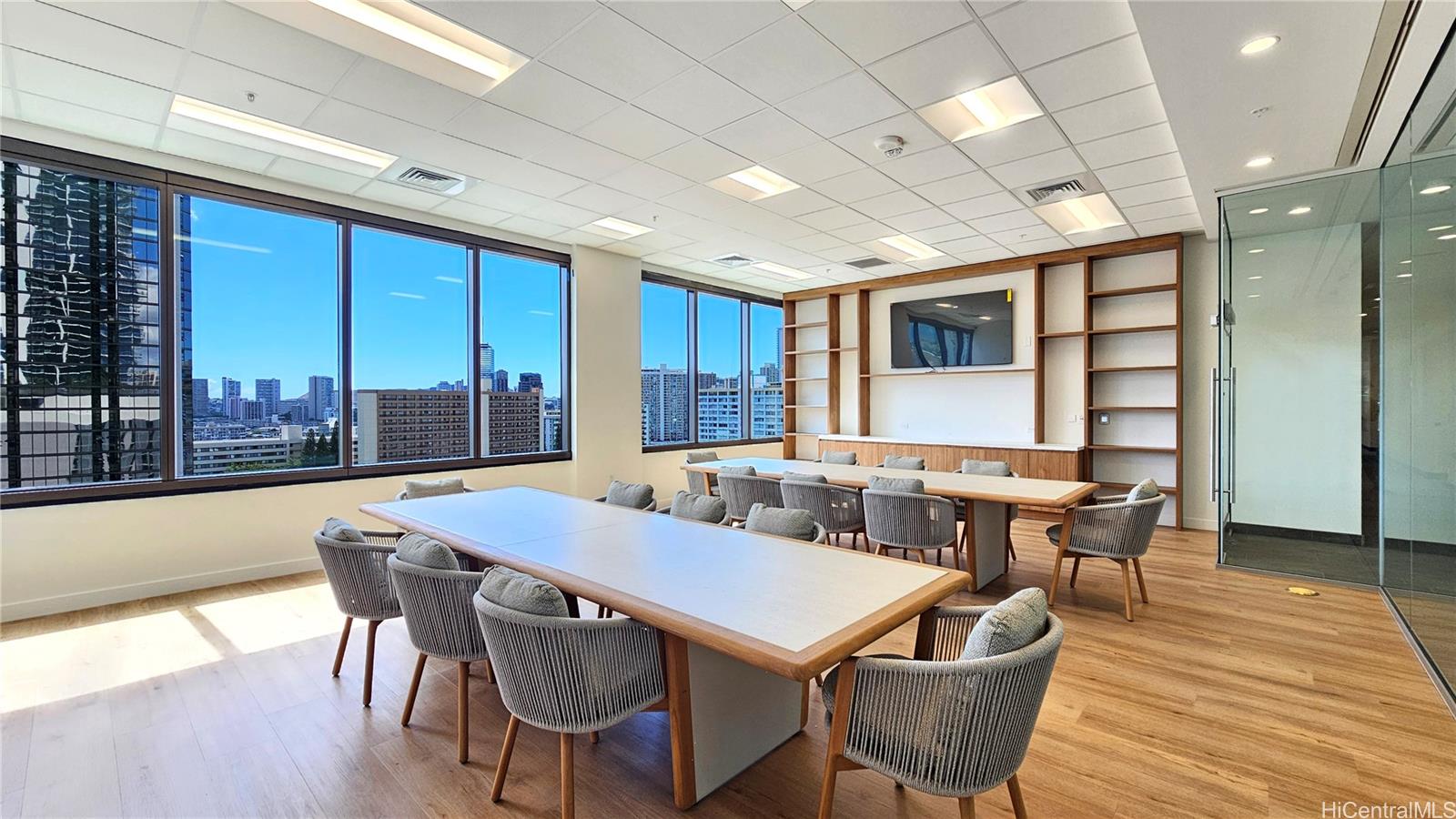 The Park on Keeaumoku condo # 2603, Honolulu, Hawaii - photo 23 of 25