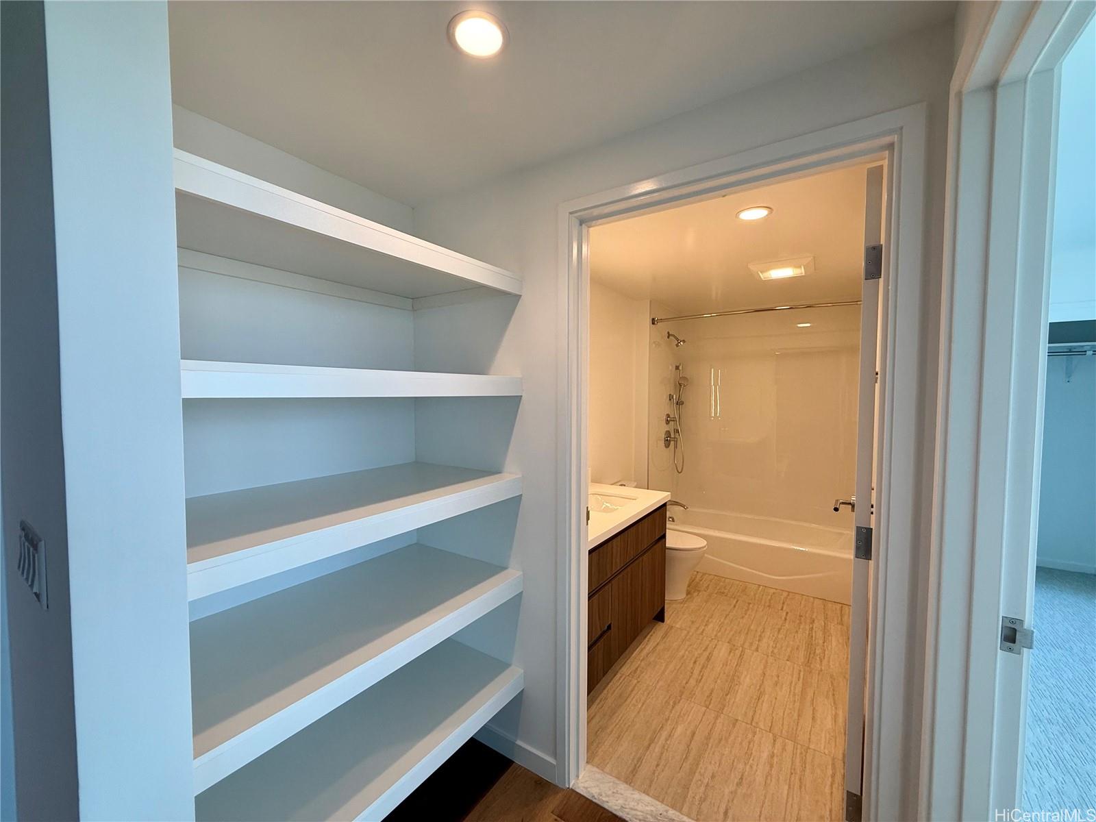 1515 Liona Street Honolulu - Rental - photo 10 of 21