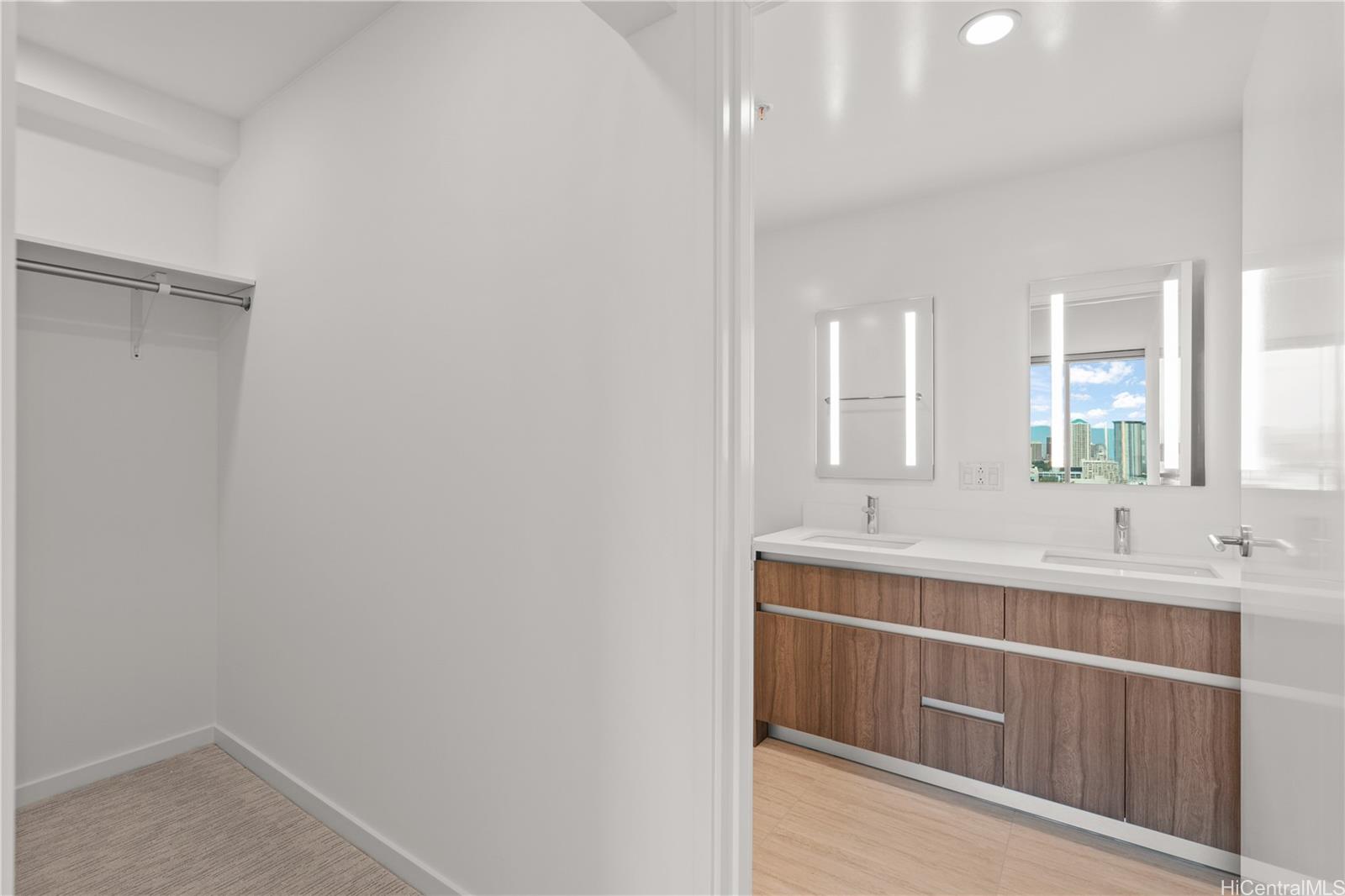 The Park on Keeaumoku condo # 2616, Honolulu, Hawaii - photo 12 of 23