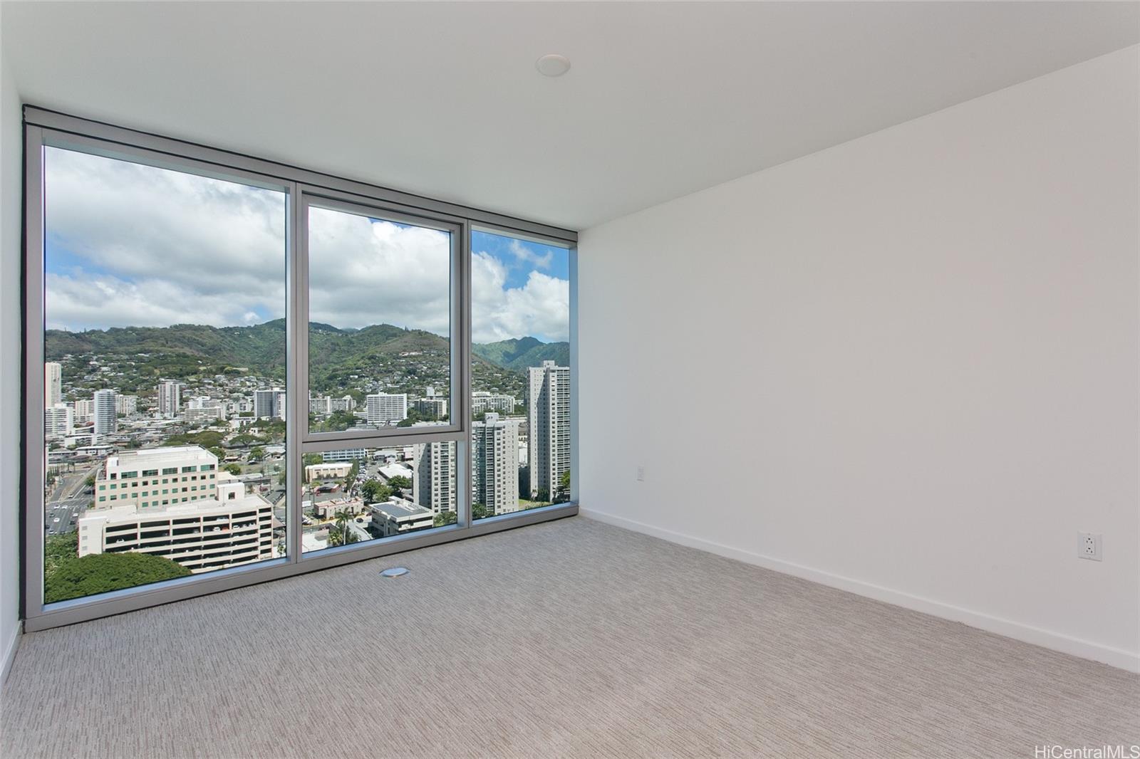 The Park on Keeaumoku condo # 2618, Honolulu, Hawaii - photo 8 of 21