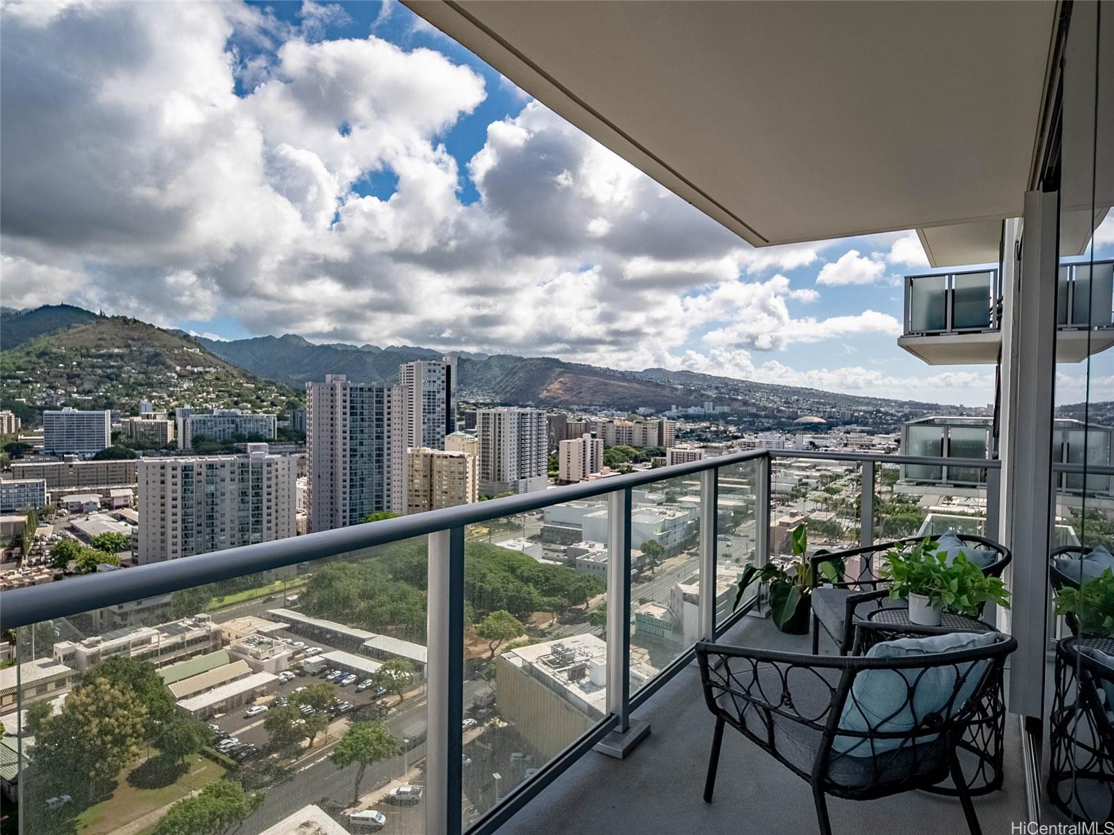 The Park on Keeaumoku condo # 2718, Honolulu, Hawaii - photo 14 of 25