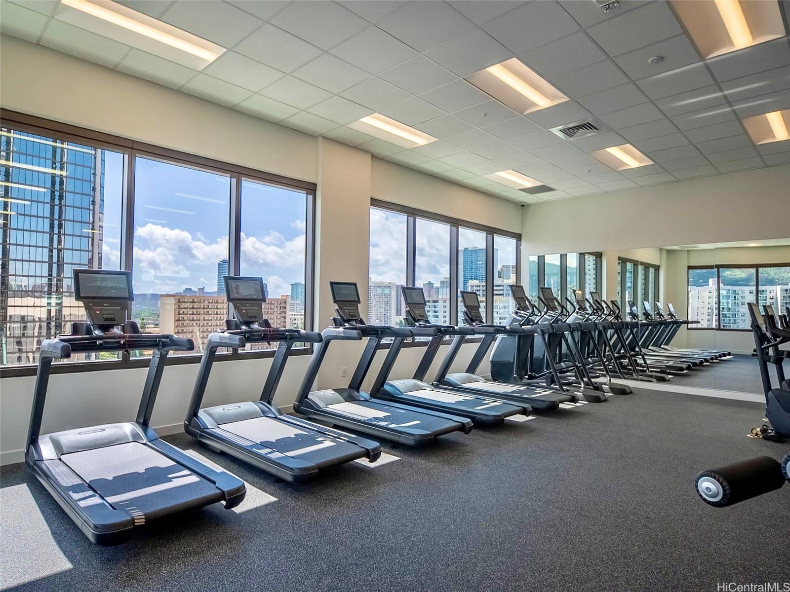 The Park on Keeaumoku condo # 2718, Honolulu, Hawaii - photo 15 of 25