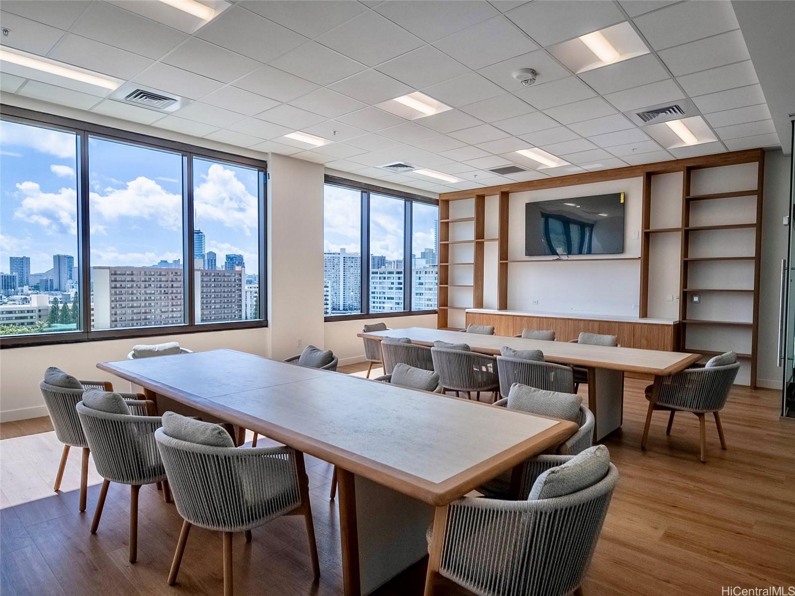 The Park on Keeaumoku condo # 2718, Honolulu, Hawaii - photo 17 of 25