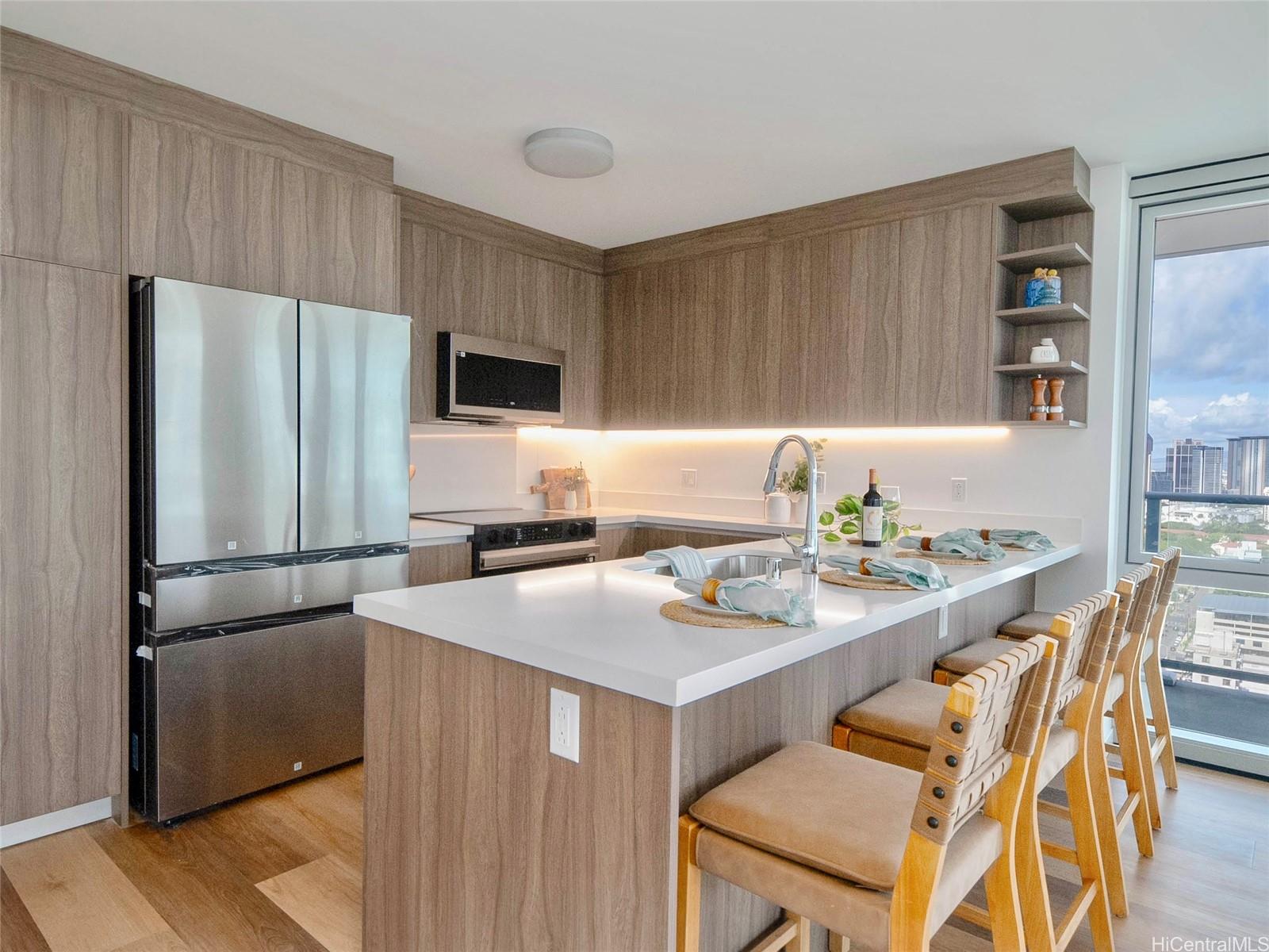 The Park on Keeaumoku condo # 2718, Honolulu, Hawaii - photo 4 of 25