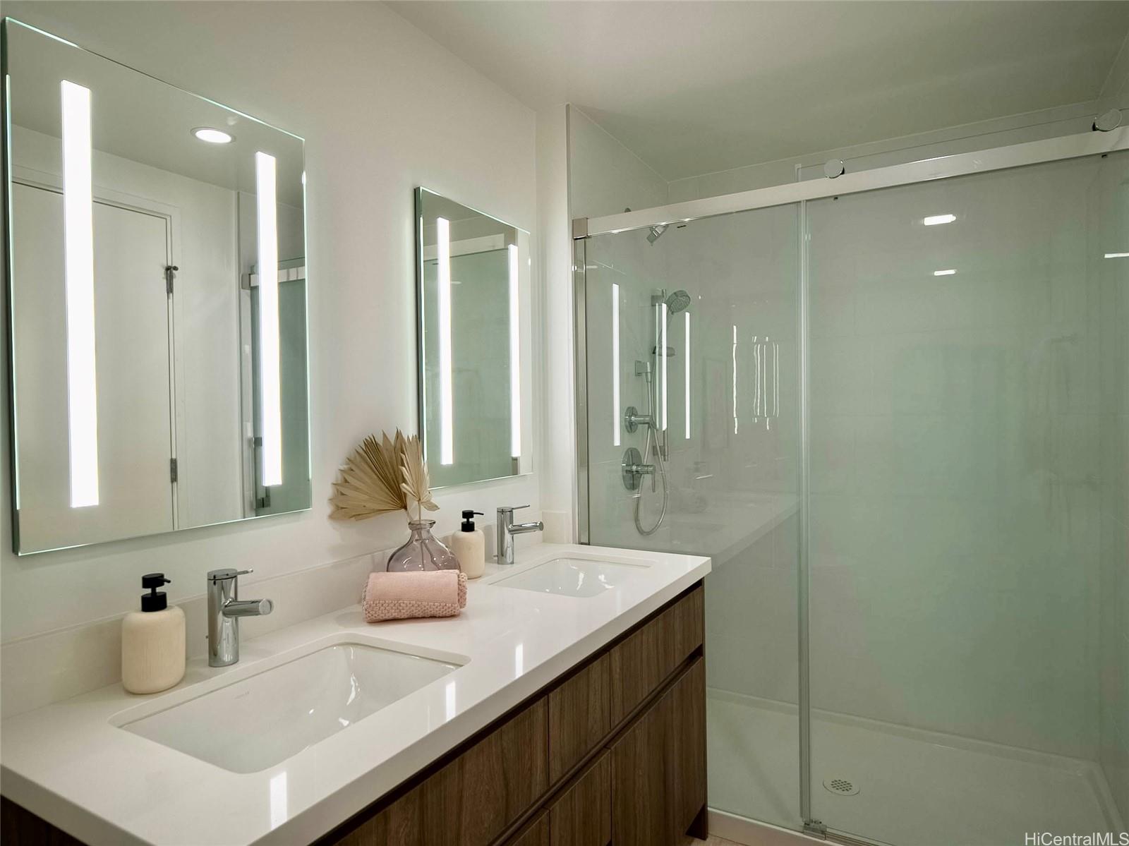 The Park on Keeaumoku condo # 2718, Honolulu, Hawaii - photo 6 of 25