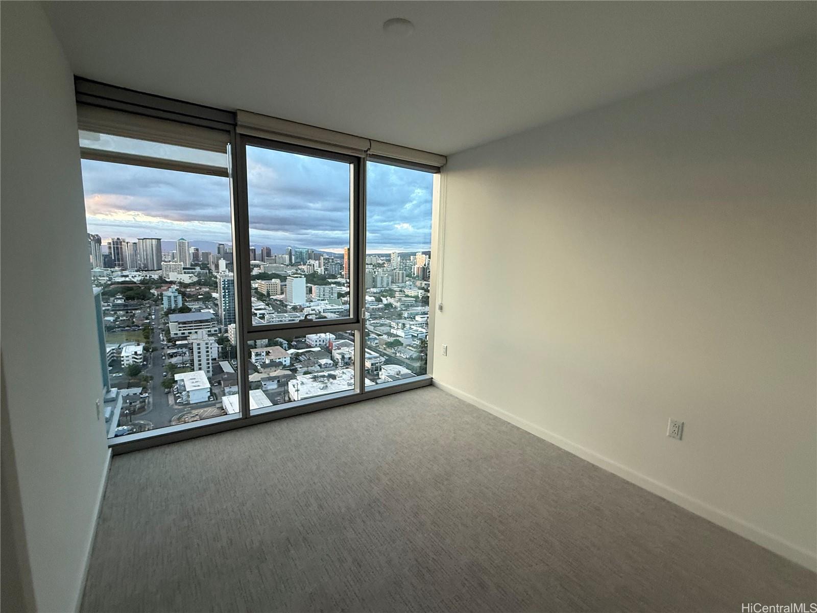 1515 Liona St Honolulu - Rental - photo 6 of 19