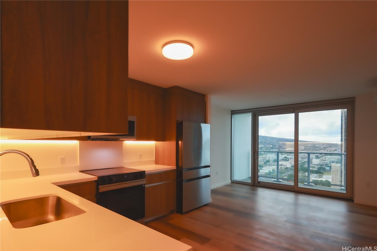 The Park on Keeaumoku condo # 2903, Honolulu, Hawaii - photo 3 of 25