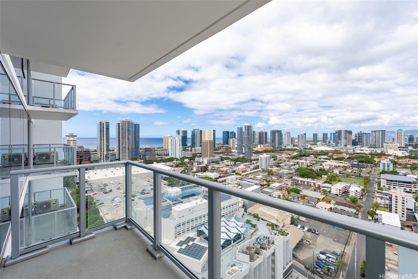 The Park on Keeaumoku condo # 3014, Honolulu, Hawaii - photo 8 of 25