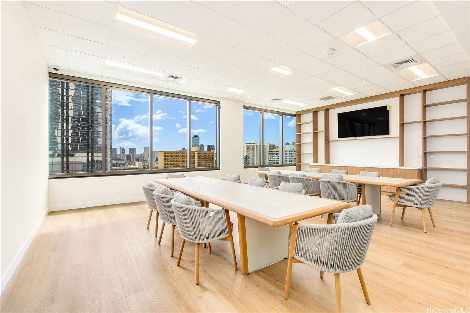 1515 Liona Street Honolulu - Rental - photo 17 of 24