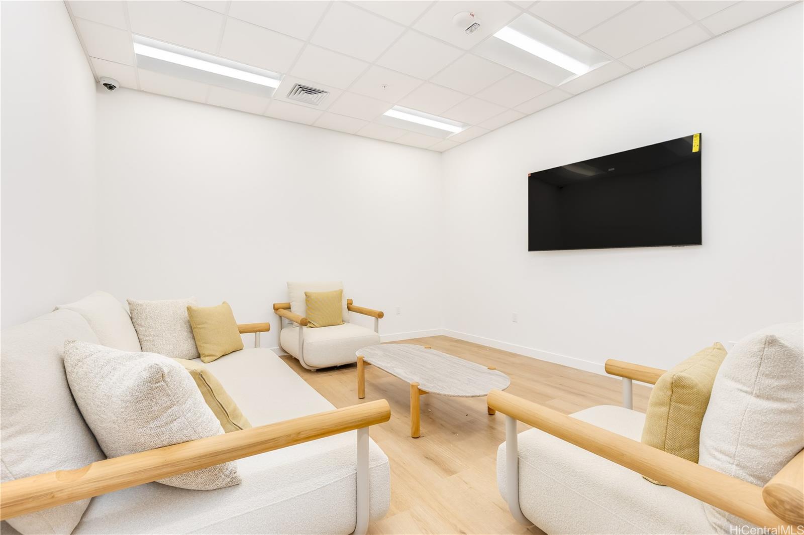 1515 Liona Street Honolulu - Rental - photo 20 of 24