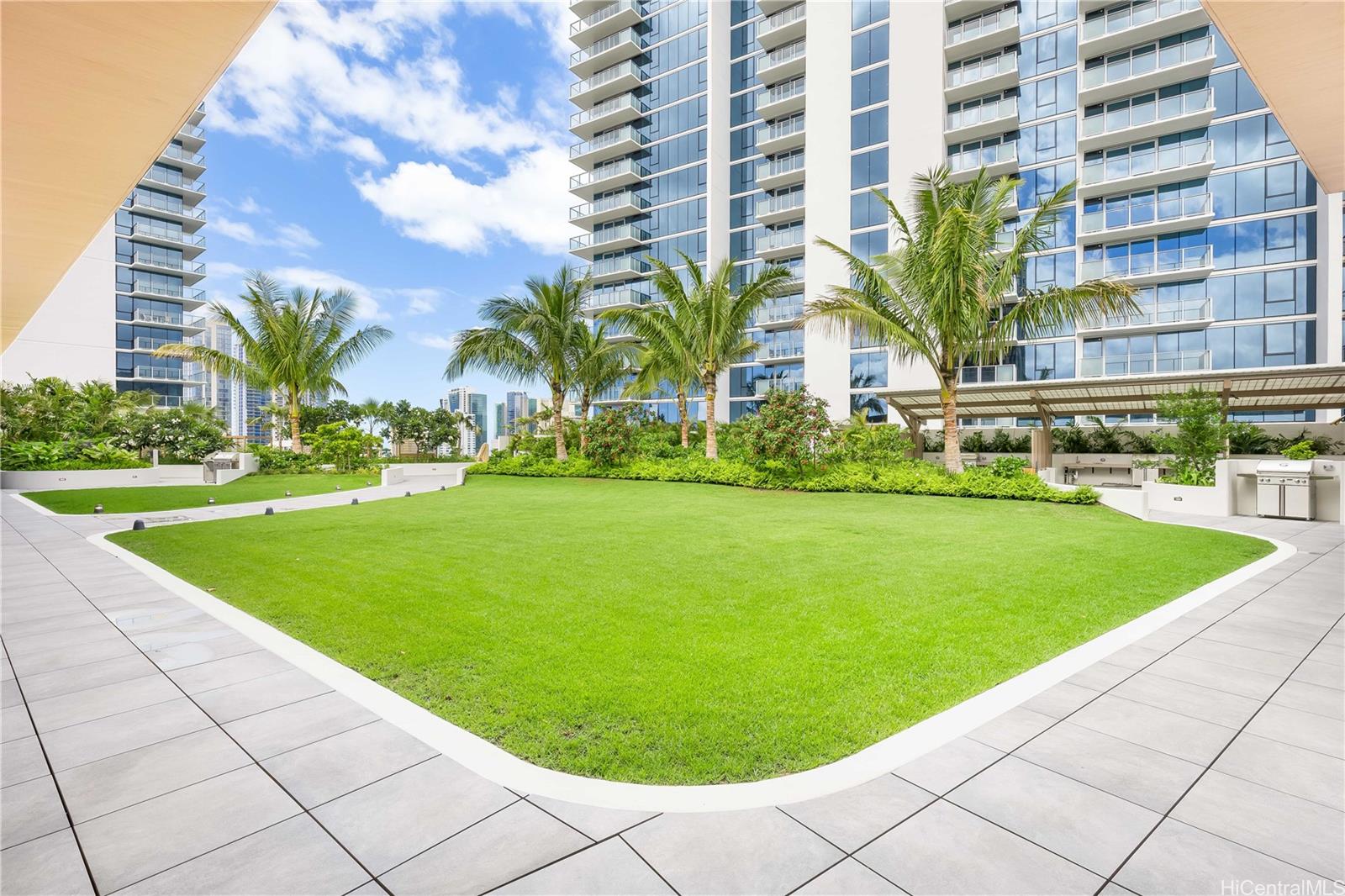 1515 Liona Street Honolulu - Rental - photo 22 of 24