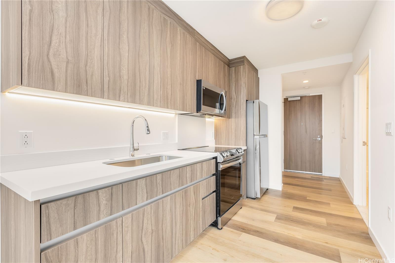 1515 Liona Street Honolulu - Rental - photo 5 of 24