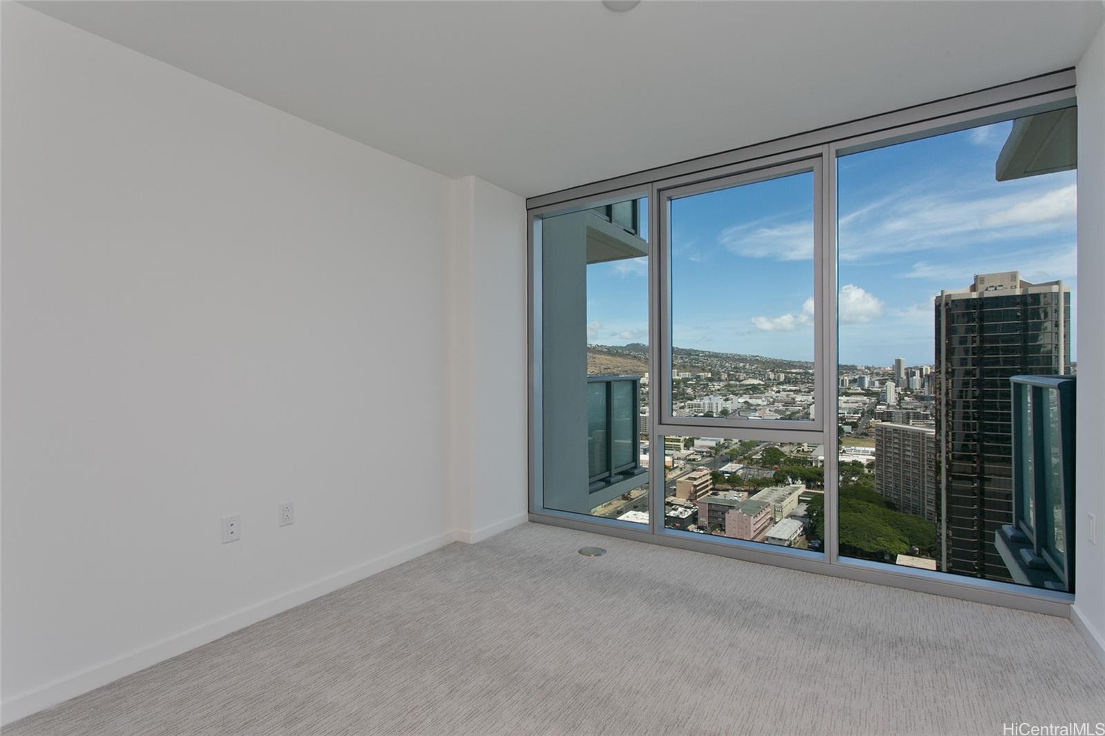 1515 Liona Street Honolulu - Rental - photo 5 of 21