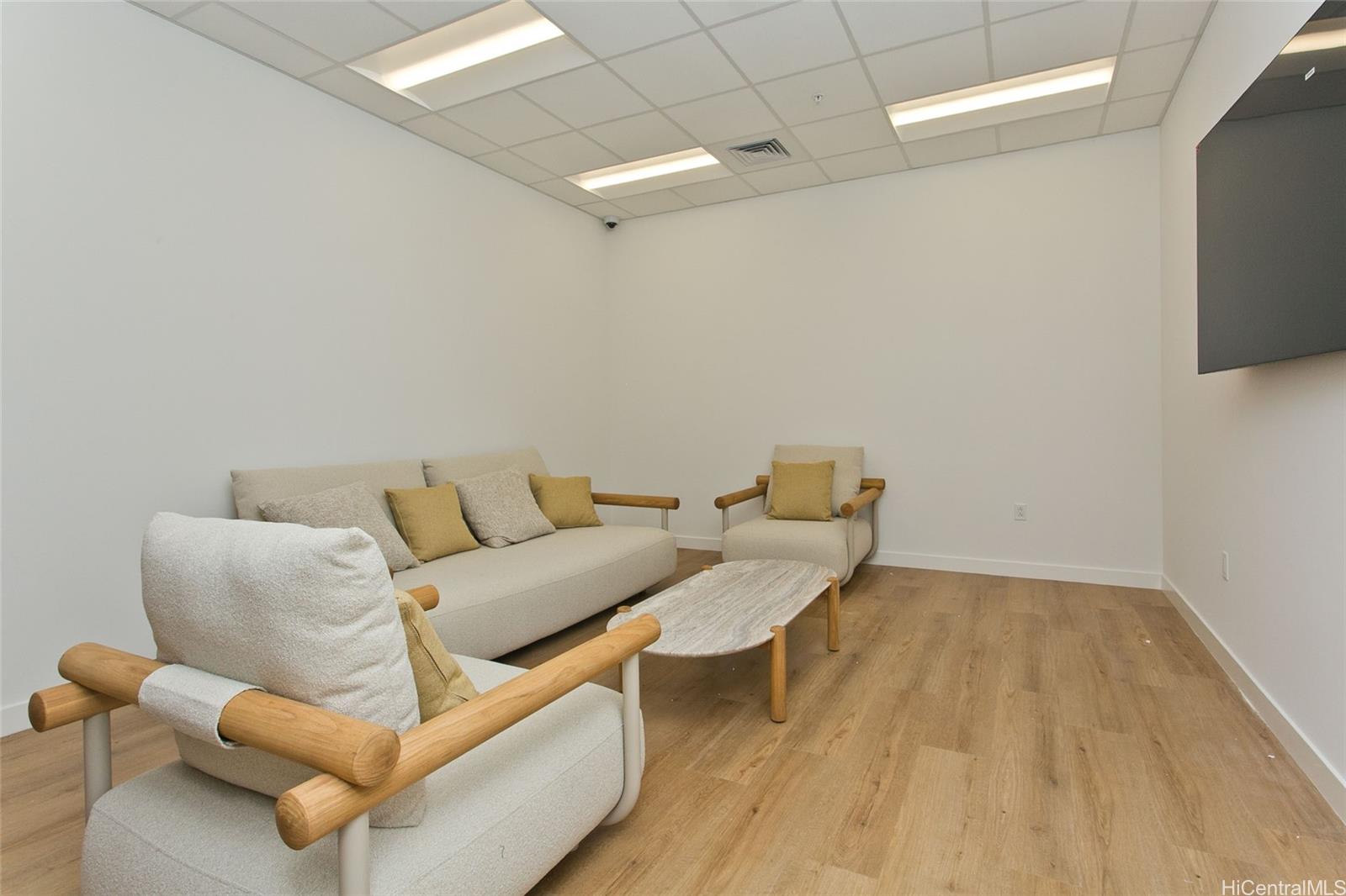 1515 Liona Street Honolulu - Rental - photo 21 of 25