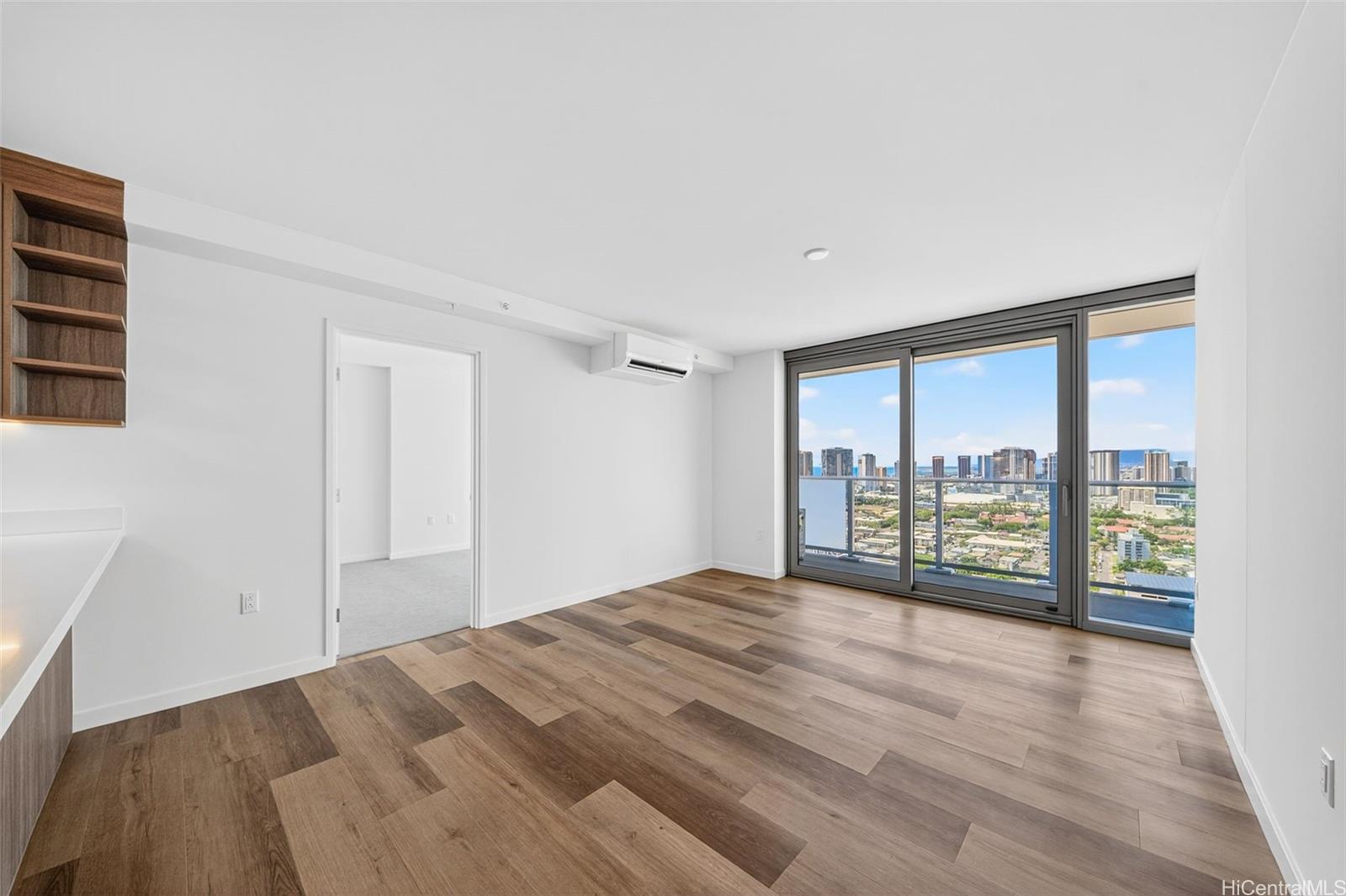 The Park on Keeaumoku condo # 3202, Honolulu, Hawaii - photo 2 of 25