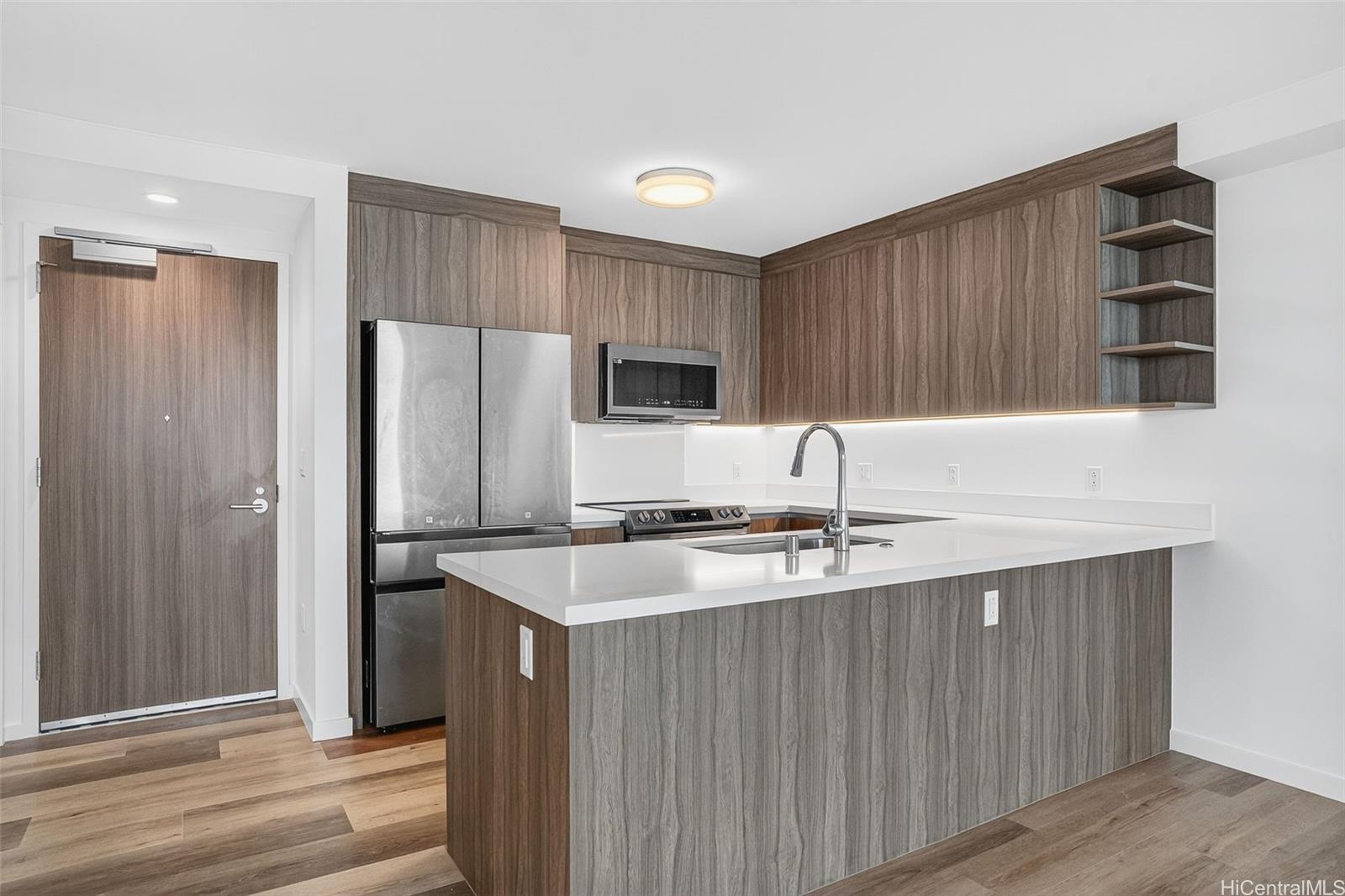 The Park on Keeaumoku condo # 3202, Honolulu, Hawaii - photo 4 of 25