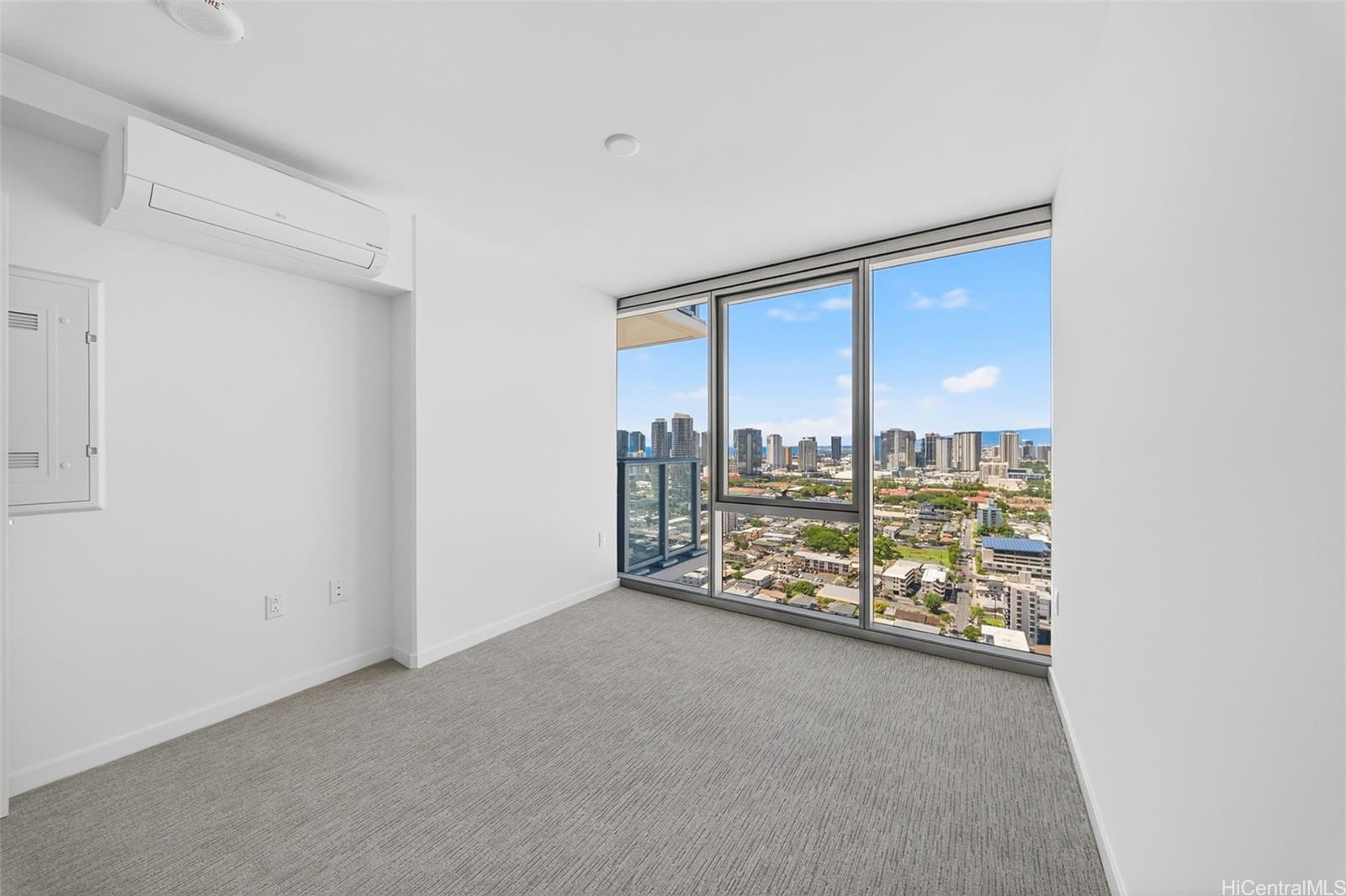 The Park on Keeaumoku condo # 3202, Honolulu, Hawaii - photo 8 of 25