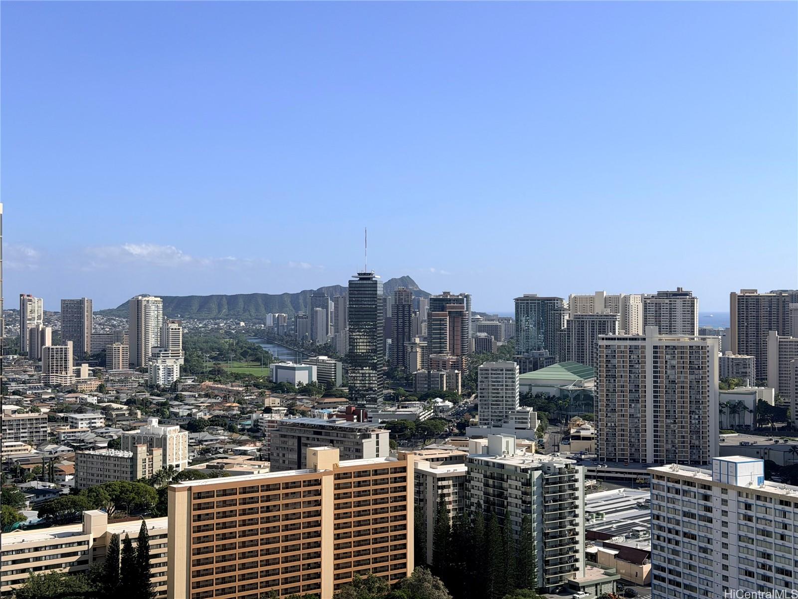 The Park on Keeaumoku condo # 3207, Honolulu, Hawaii - photo 3 of 6