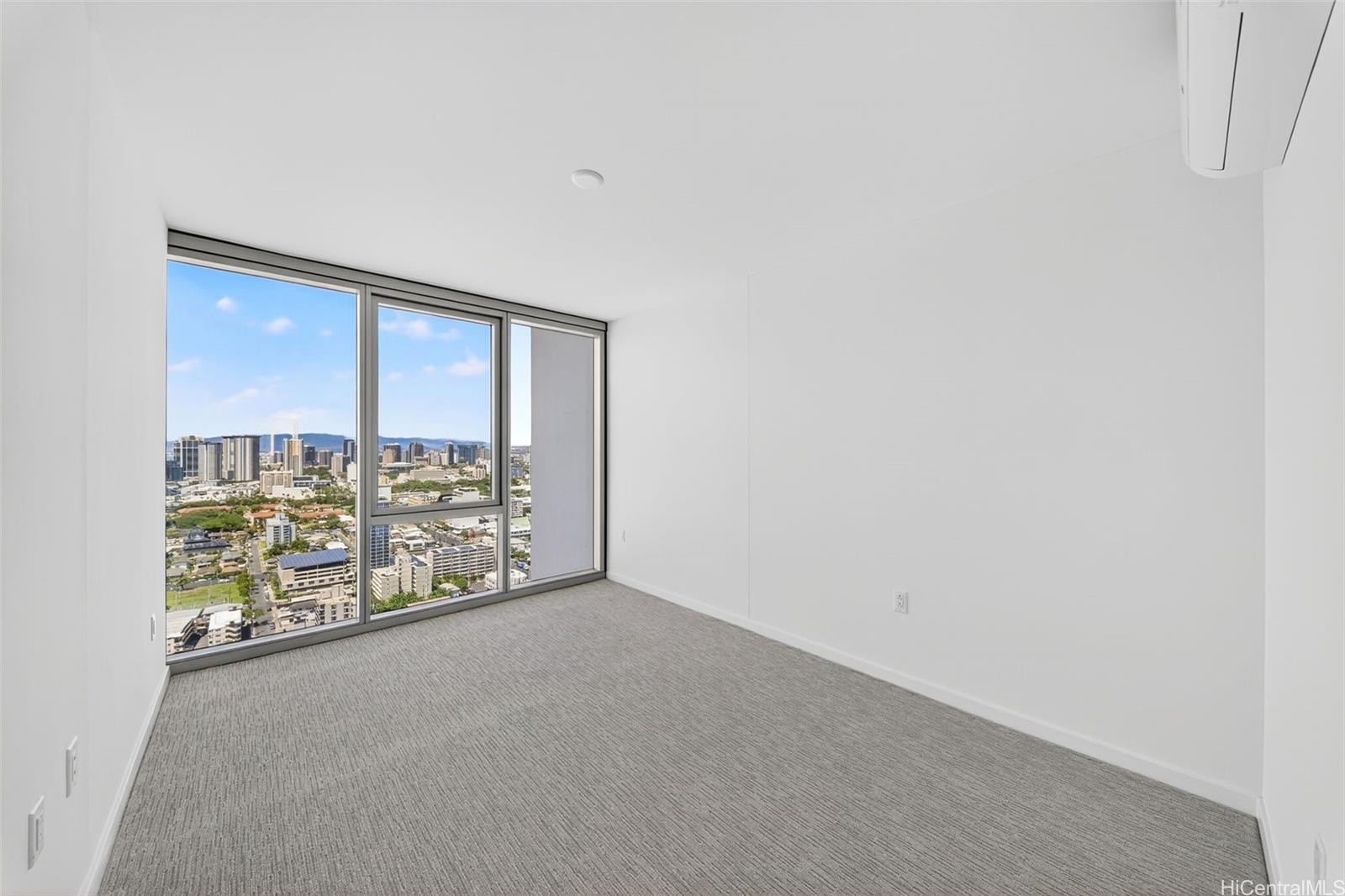 The Park on Keeaumoku condo # 3400, Honolulu, Hawaii - photo 13 of 25