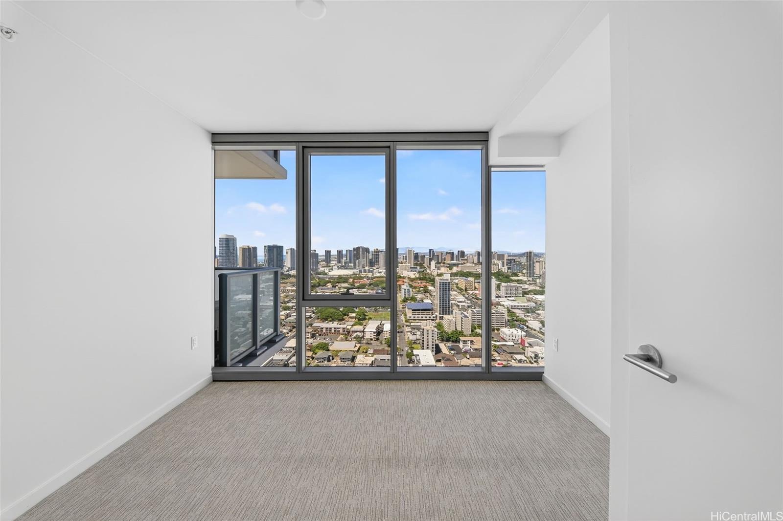 The Park on Keeaumoku condo # 3400, Honolulu, Hawaii - photo 10 of 25