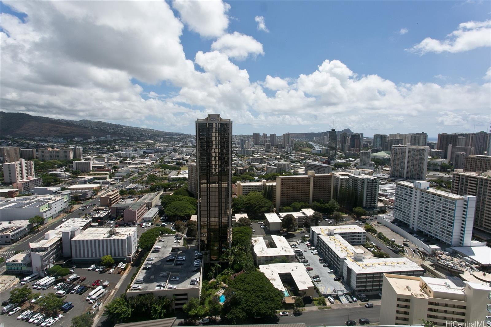 1515 Liona Street Honolulu - Rental - photo 9 of 25