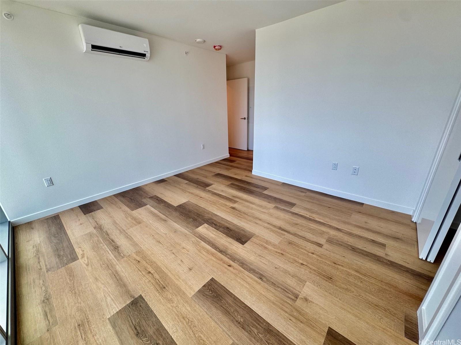 1515 Liona Street Honolulu - Rental - photo 10 of 18