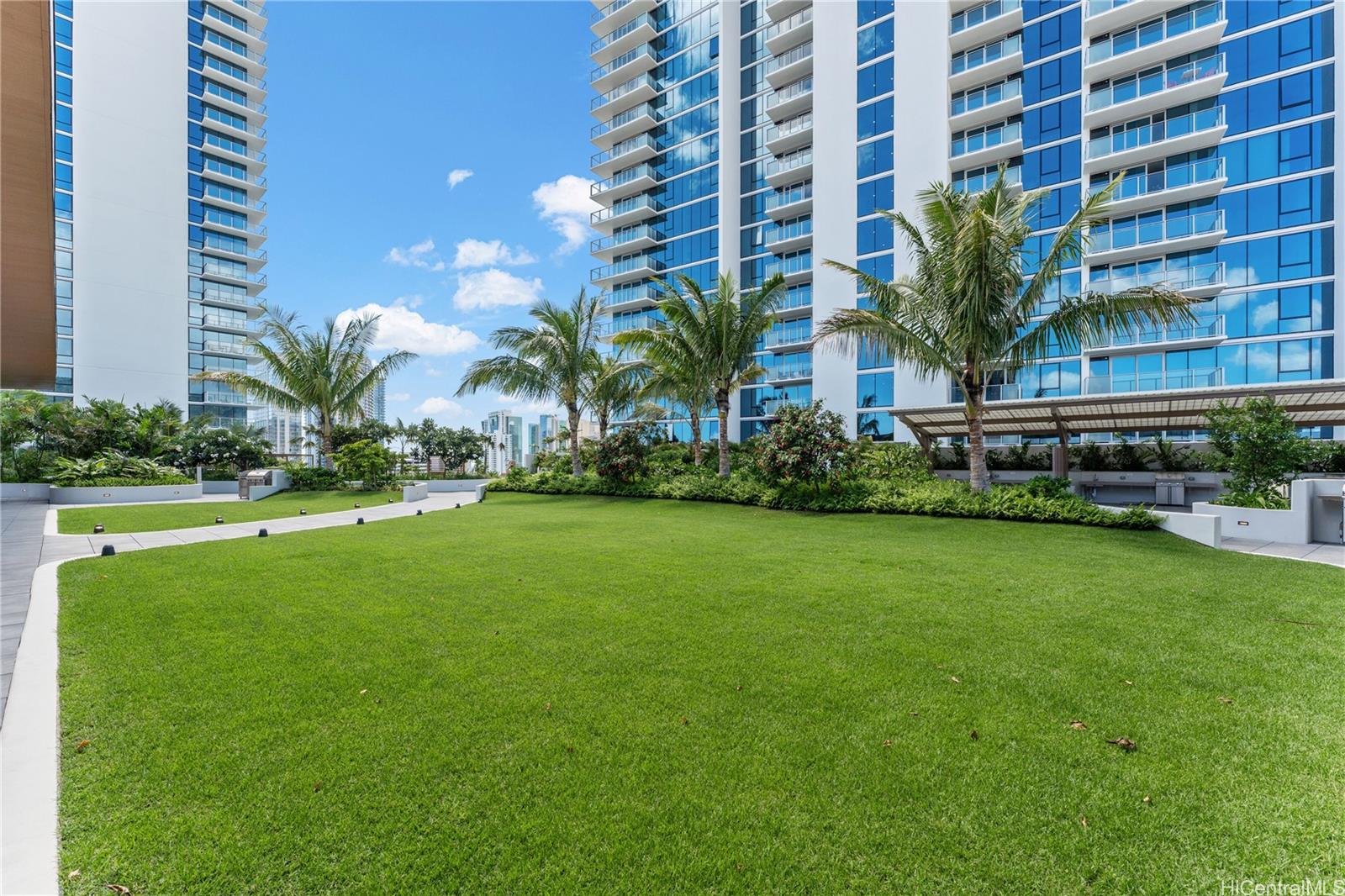 The Park on Keeaumoku condo # 3703, Honolulu, Hawaii - photo 20 of 25
