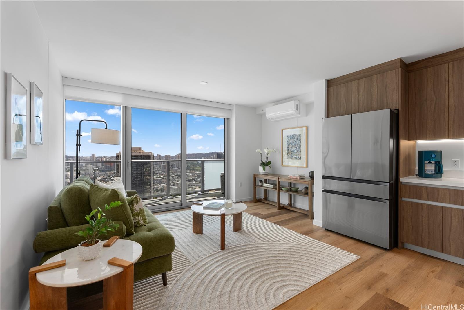 The Park on Keeaumoku condo # 3707, Honolulu, Hawaii - photo 2 of 25