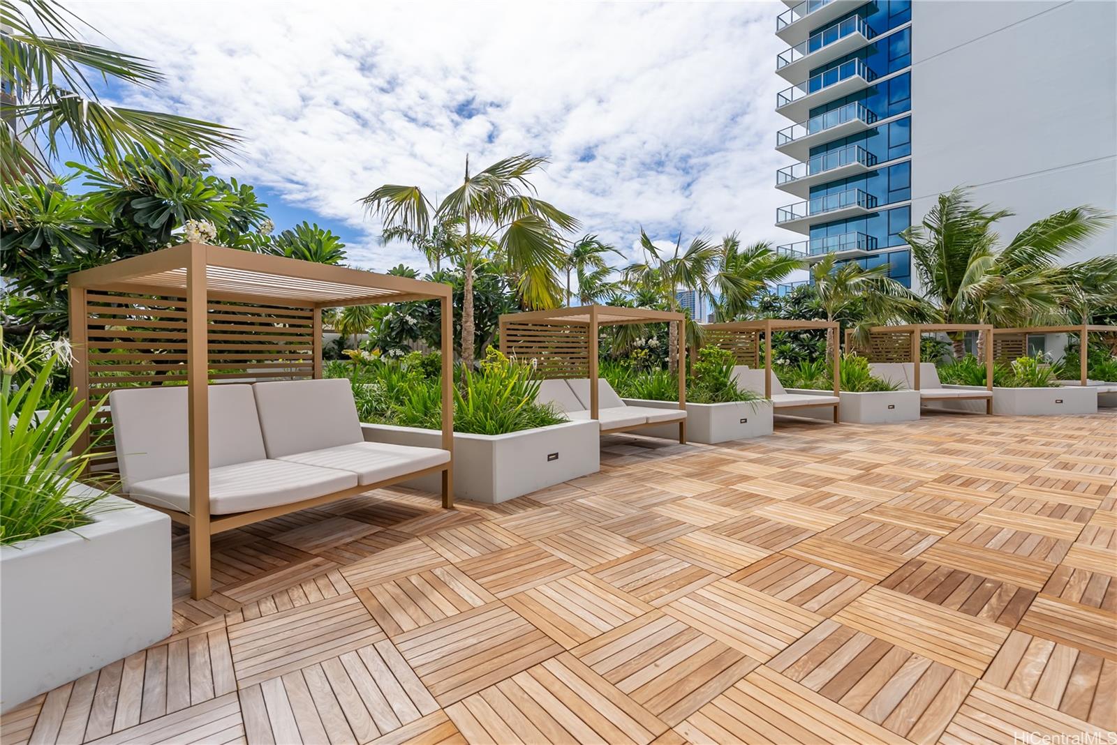 The Park on Keeaumoku condo # 3707, Honolulu, Hawaii - photo 19 of 25