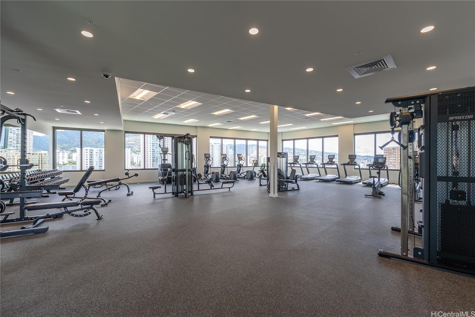 The Park on Keeaumoku condo # 3707, Honolulu, Hawaii - photo 24 of 25