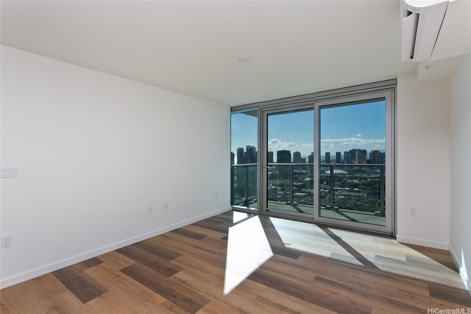 1515 Liona Street Honolulu - Rental - photo 2 of 25