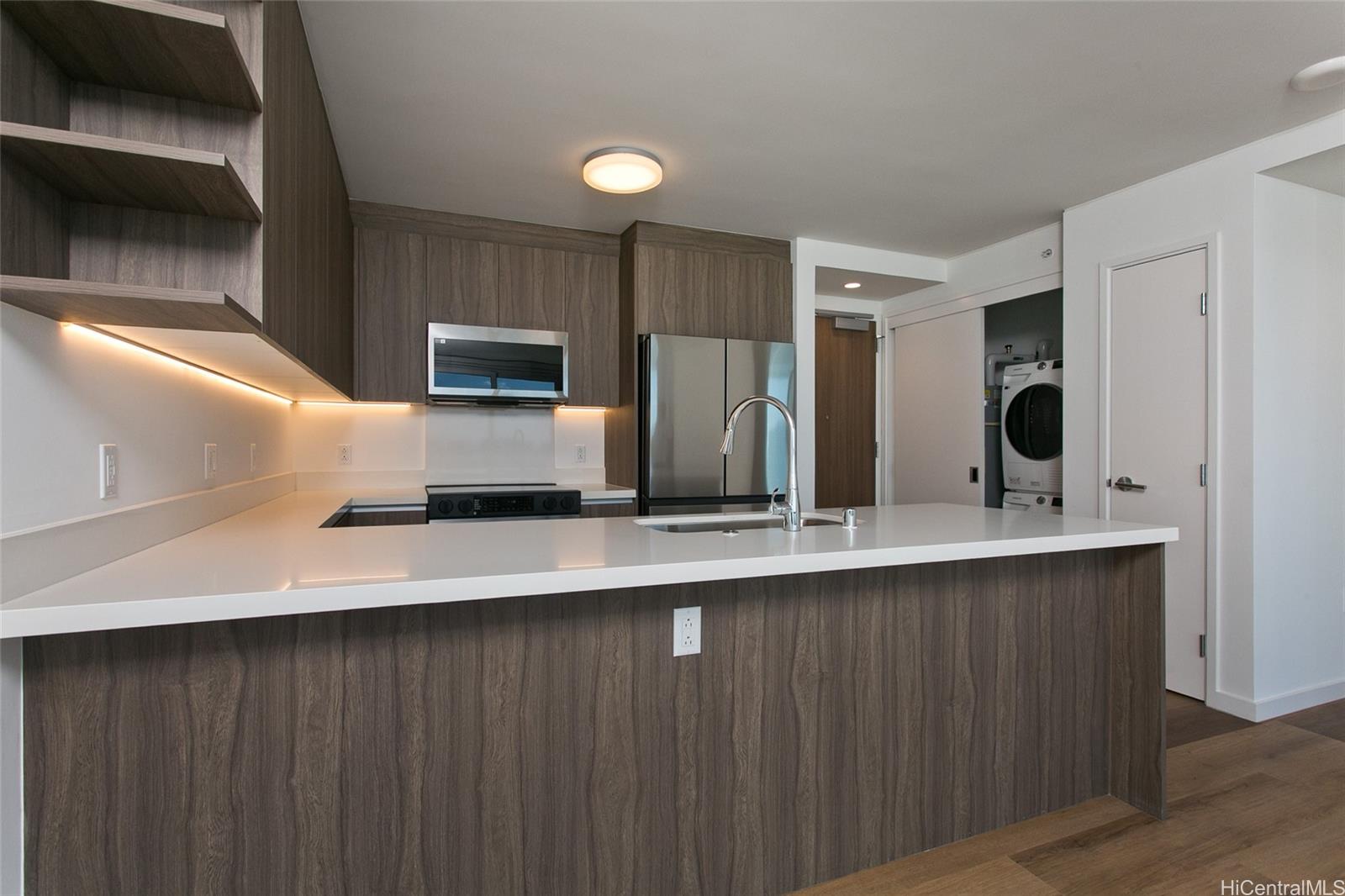 1515 Liona Street Honolulu - Rental - photo 4 of 25