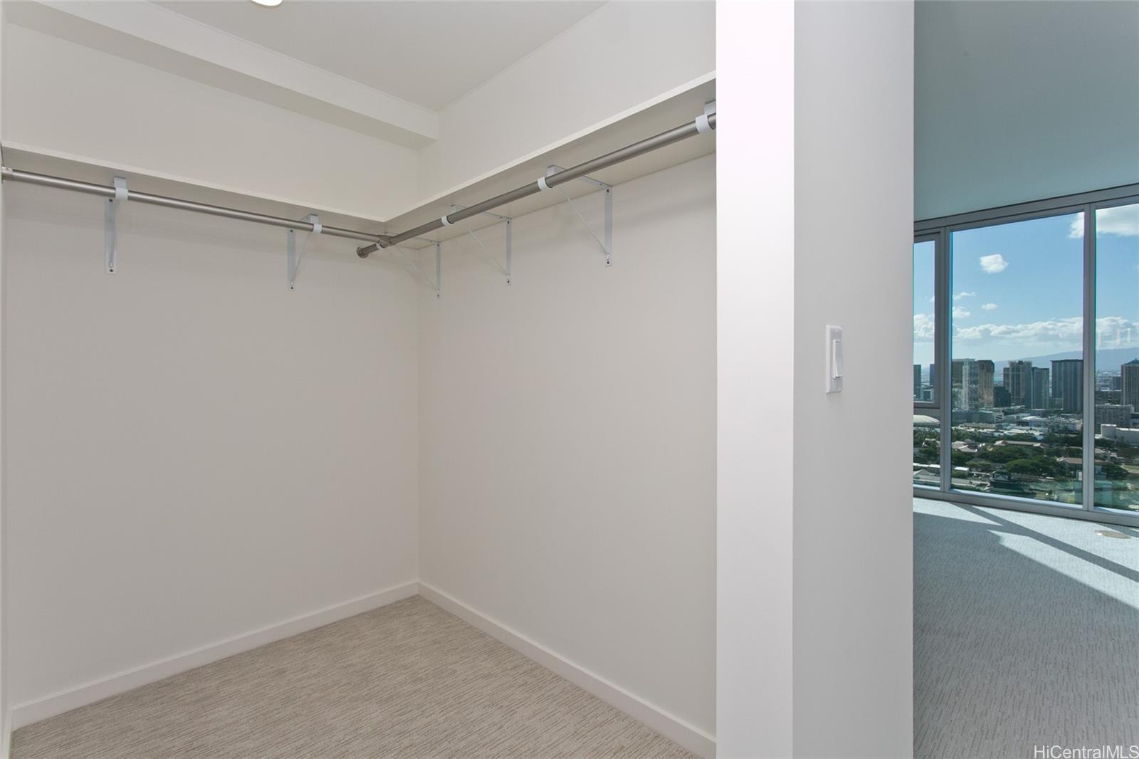 1515 Liona Street Honolulu - Rental - photo 10 of 25