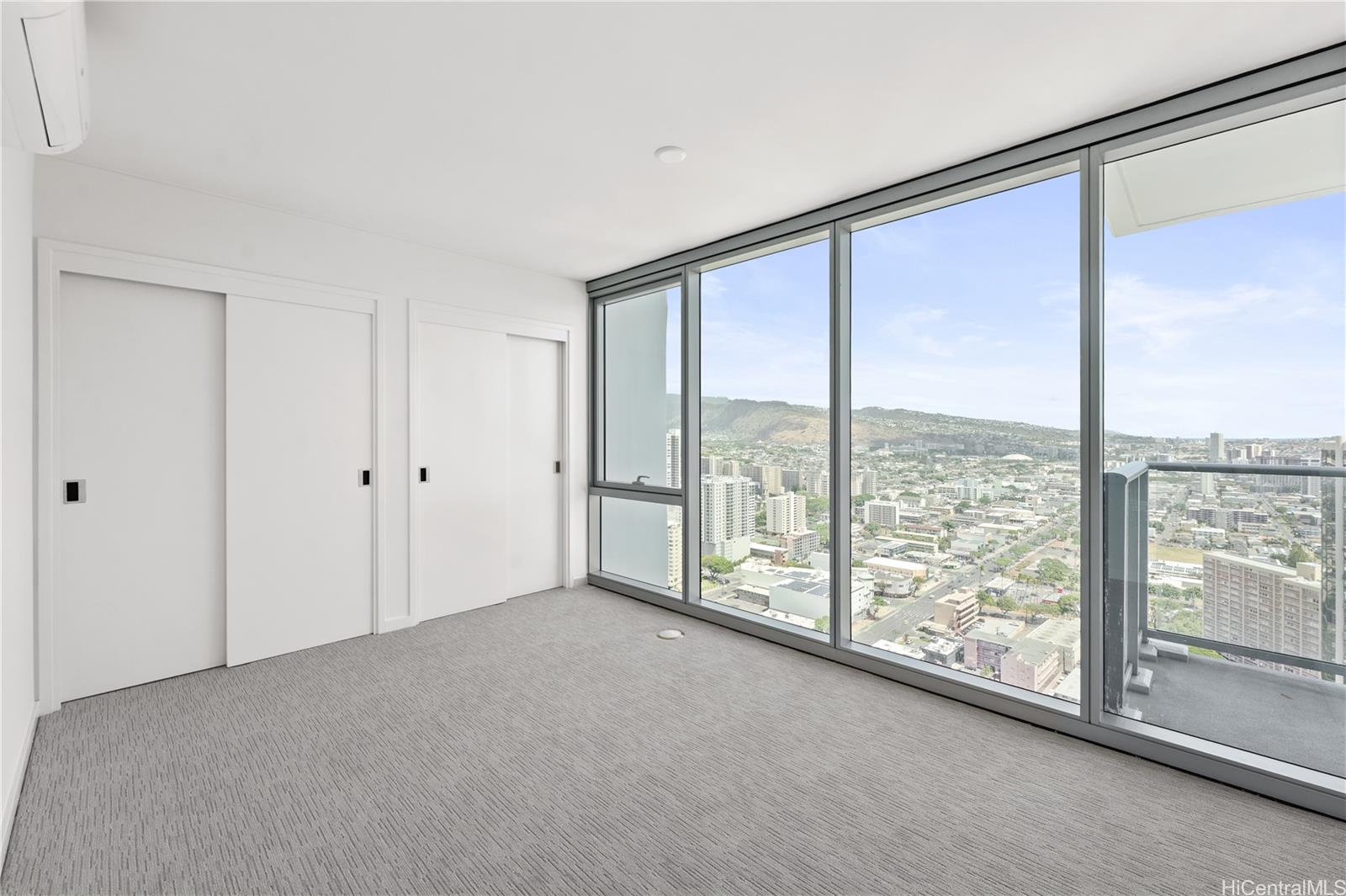 The Park on Keeaumoku condo # 3807, Honolulu, Hawaii - photo 12 of 25