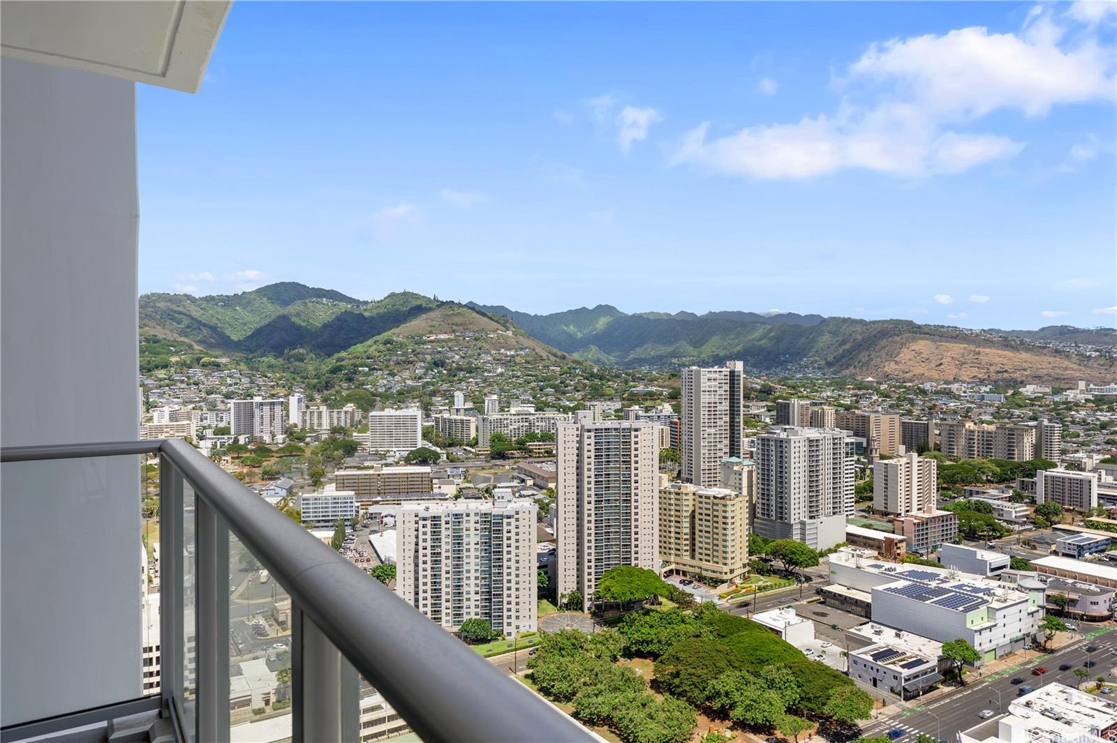 The Park on Keeaumoku condo # 3807, Honolulu, Hawaii - photo 3 of 25
