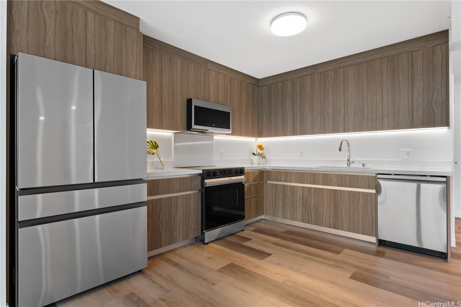 The Park on Keeaumoku condo # 3807, Honolulu, Hawaii - photo 7 of 25