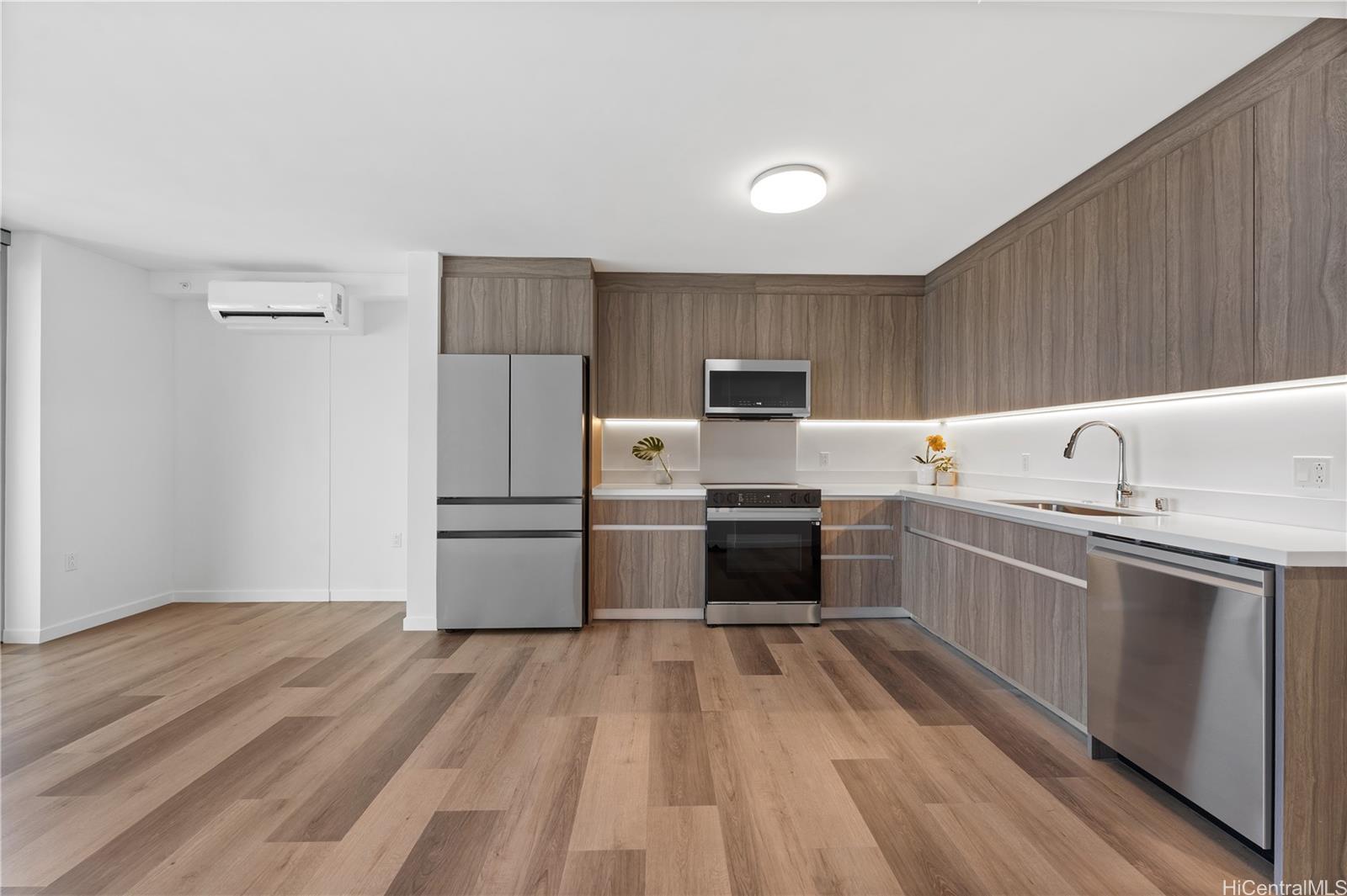 The Park on Keeaumoku condo # 3807, Honolulu, Hawaii - photo 9 of 25